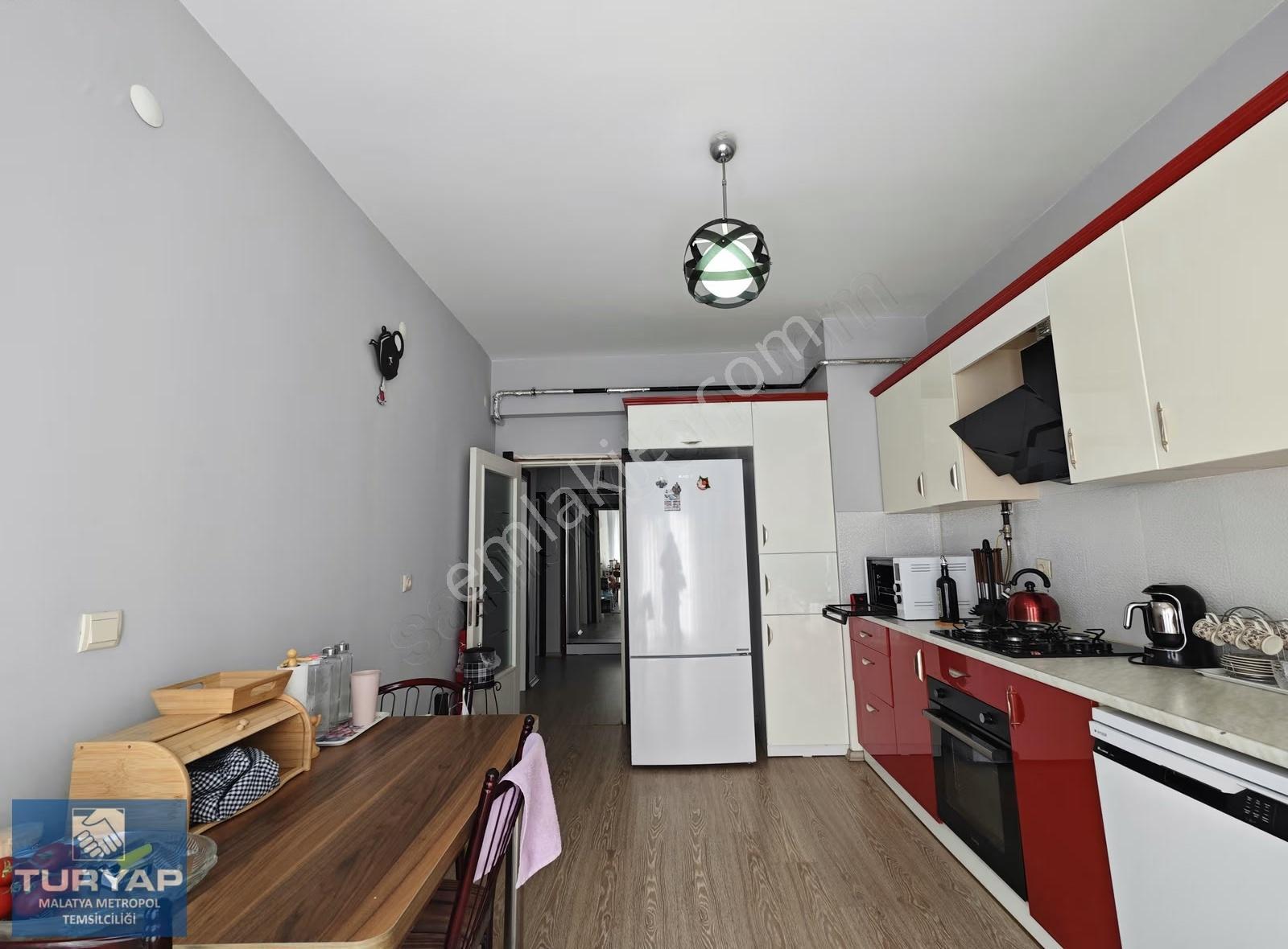 Turyap Metropol'den Manas Tuva Sitesinde Kiralık 3+1 Daire - Görsel 22
