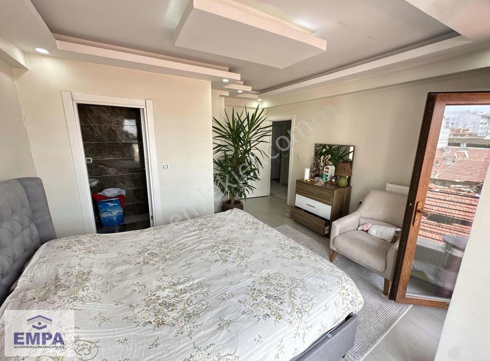 Empa'dan Cumhuriye Sakarya Cad Üzeri 3+1 135m² Bakımlı Kiralık - Görsel 24