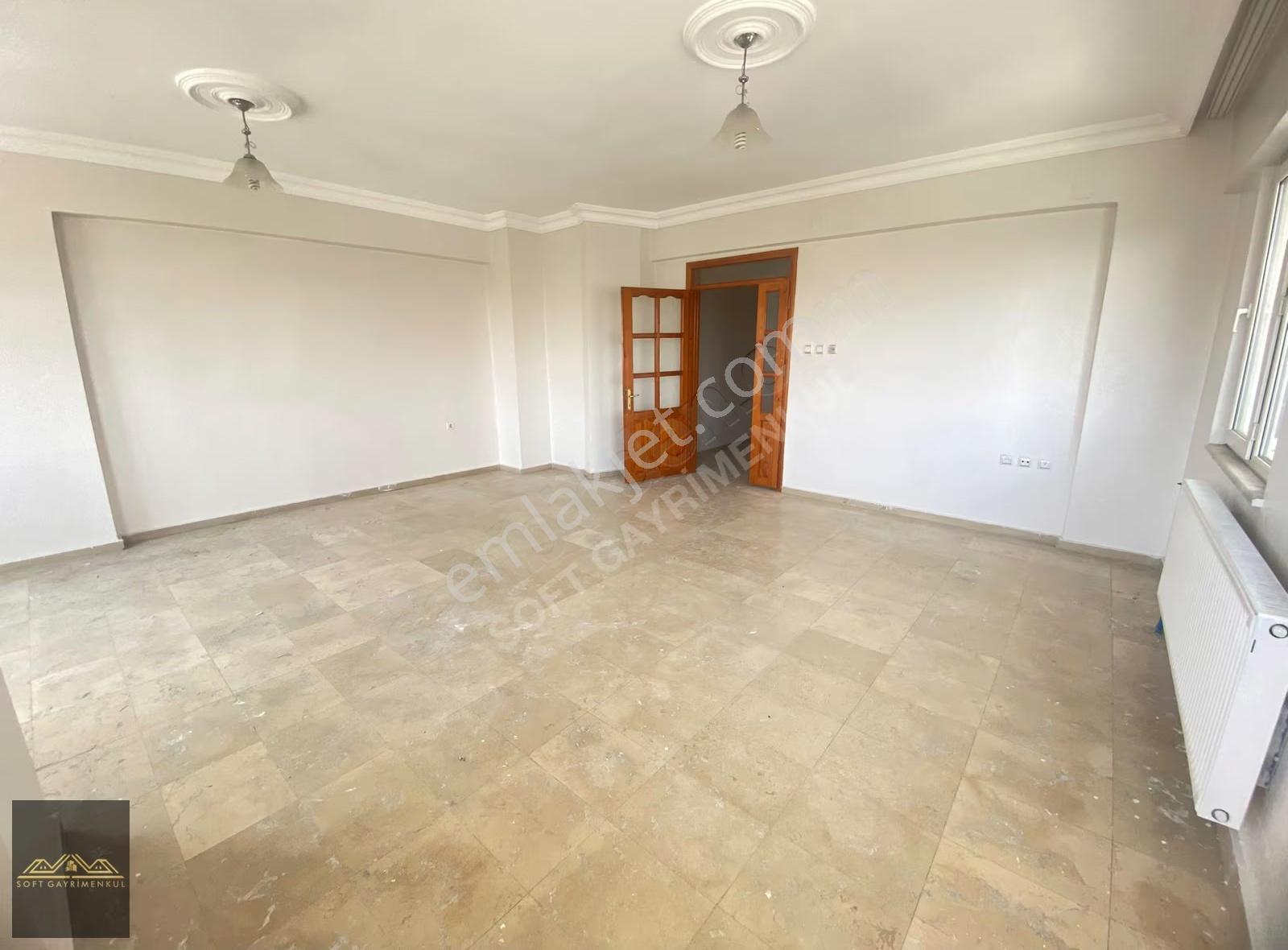 Gazikentte Arakat Çift Balkon Geniş Oturum Kiralık 3+1 Daire - Görsel 5