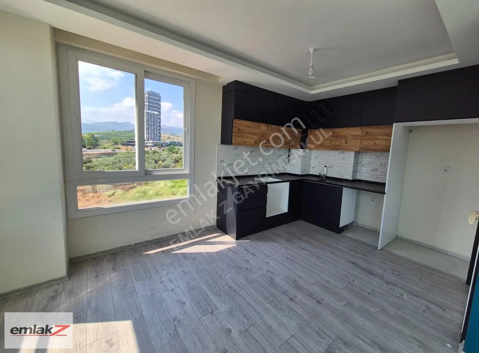 Mersin Tıp Fakültesi Yakını Kiralık 2+1 Daire (doğalgaz Aktif)