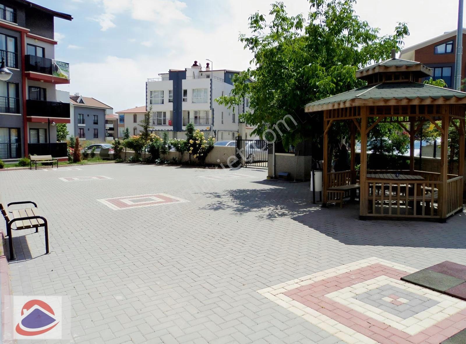 Yaşamın Merkezi Eşyalı Batı Cephe Özel Konut 1+1 Oturuma Hazır. - Görsel 13