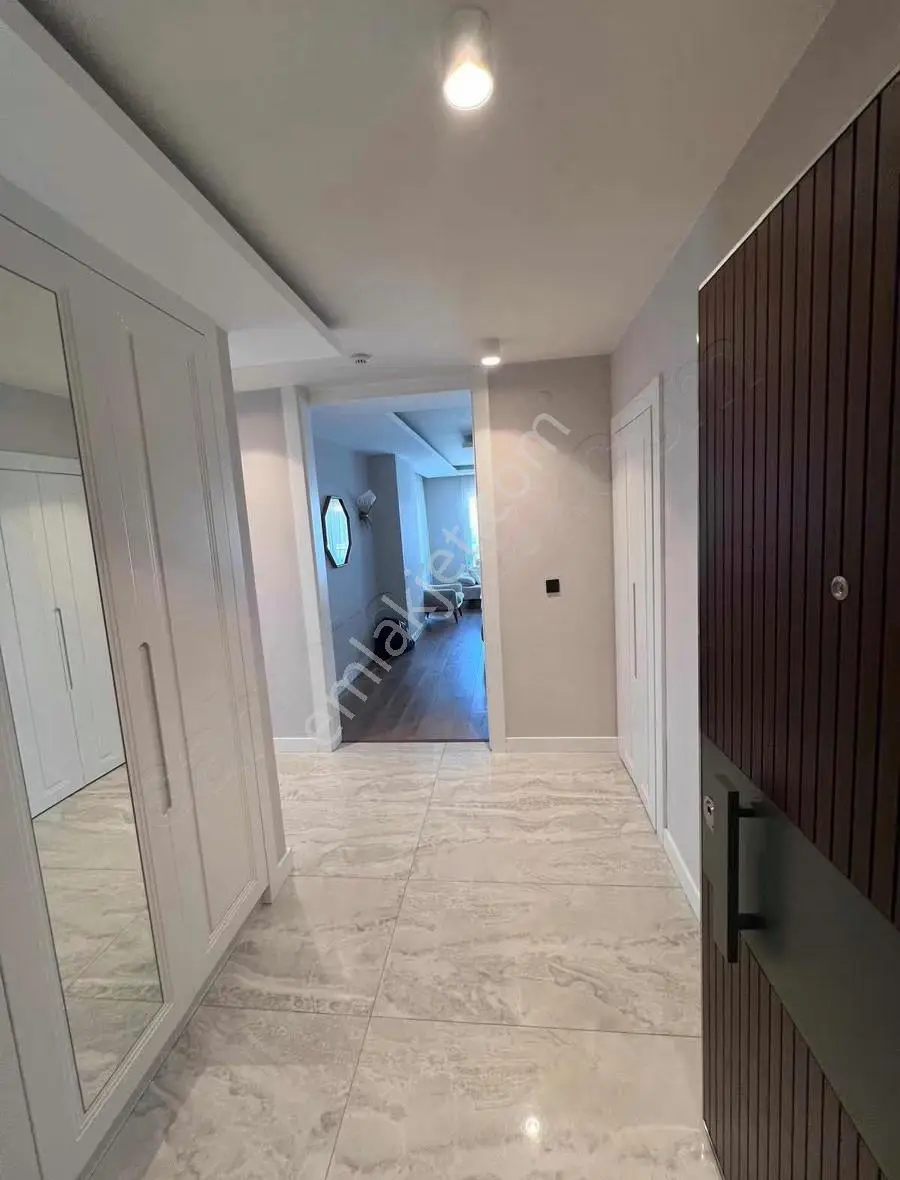 Downtown'da Kiralık Eşyalı 2+1 Temiz Daire - Görsel 2
