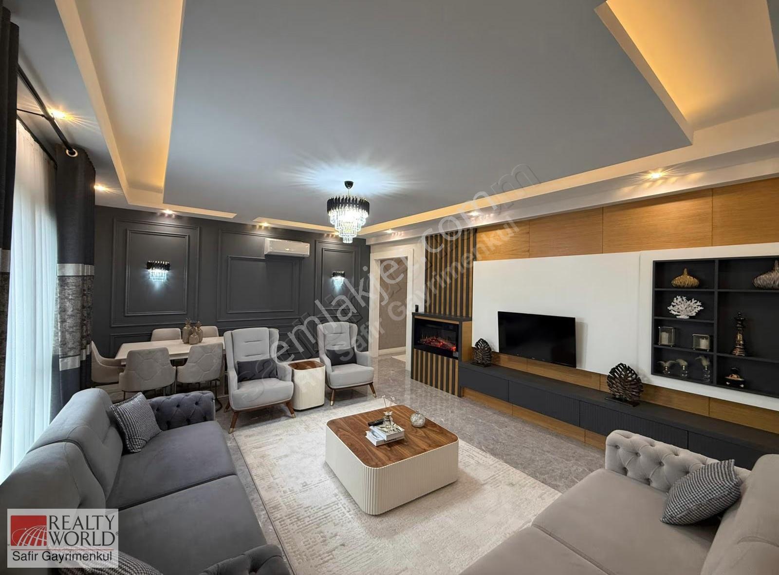 Yenişafak'ta Havuzlu 3.5+1 Site İçi Lüks Daire Full Beyan