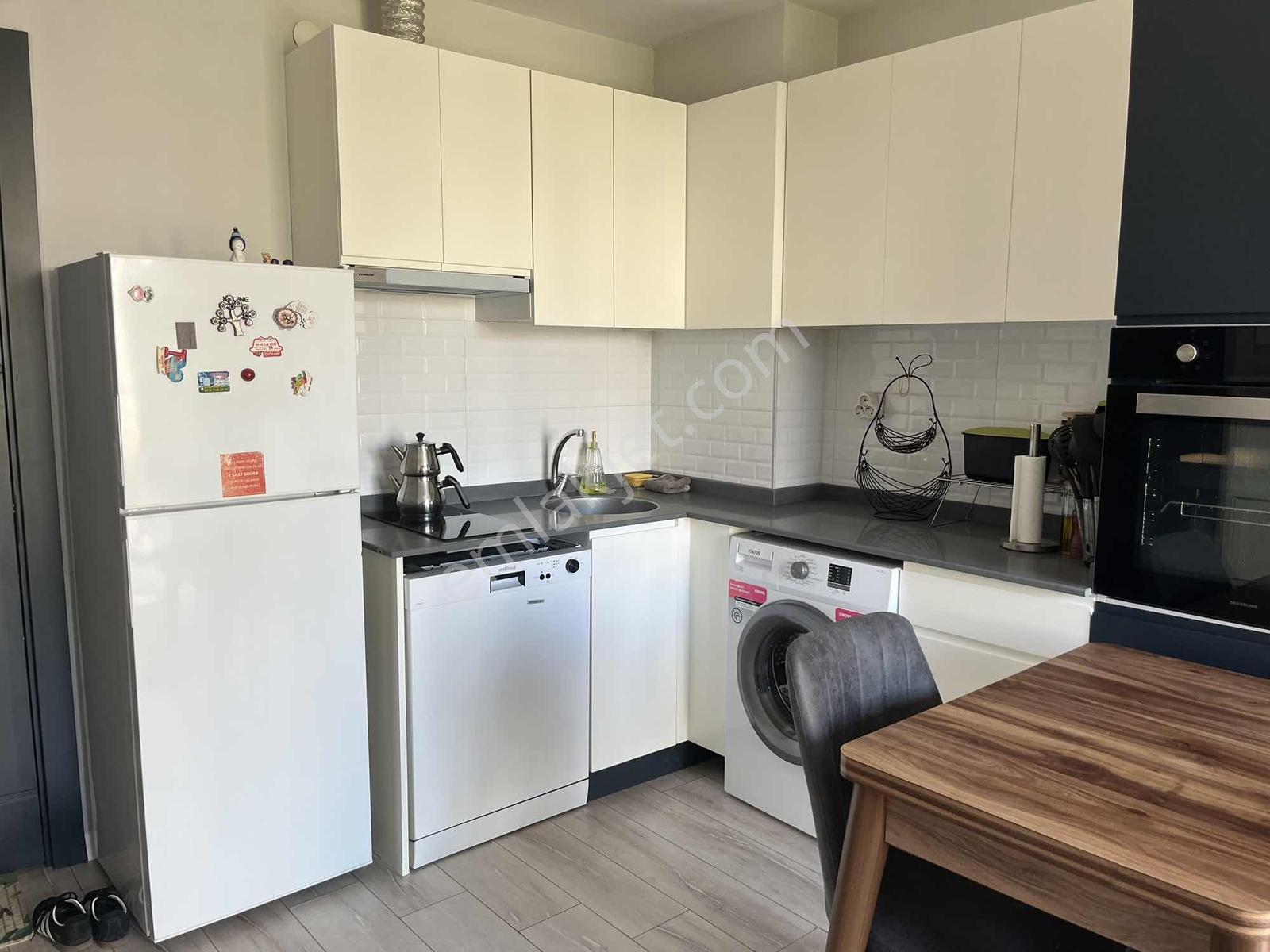 Canyon'da Eşyalı Köşe Havuz Cepheli Daire - Görsel 22