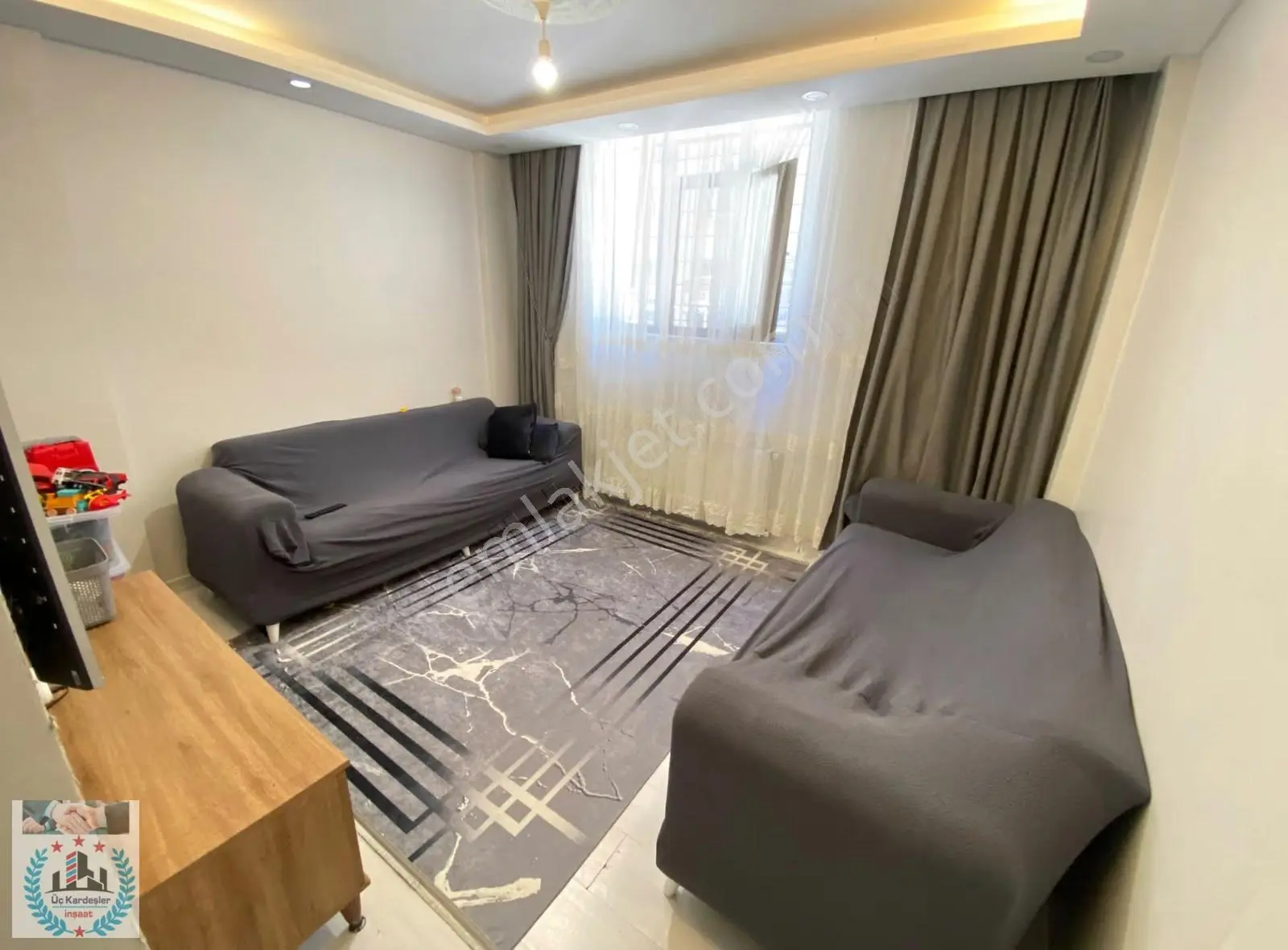 Üç Kardeşler'den Cebeci Mh 2+1 4-yıllık Camları Yüksek Bahçekatı