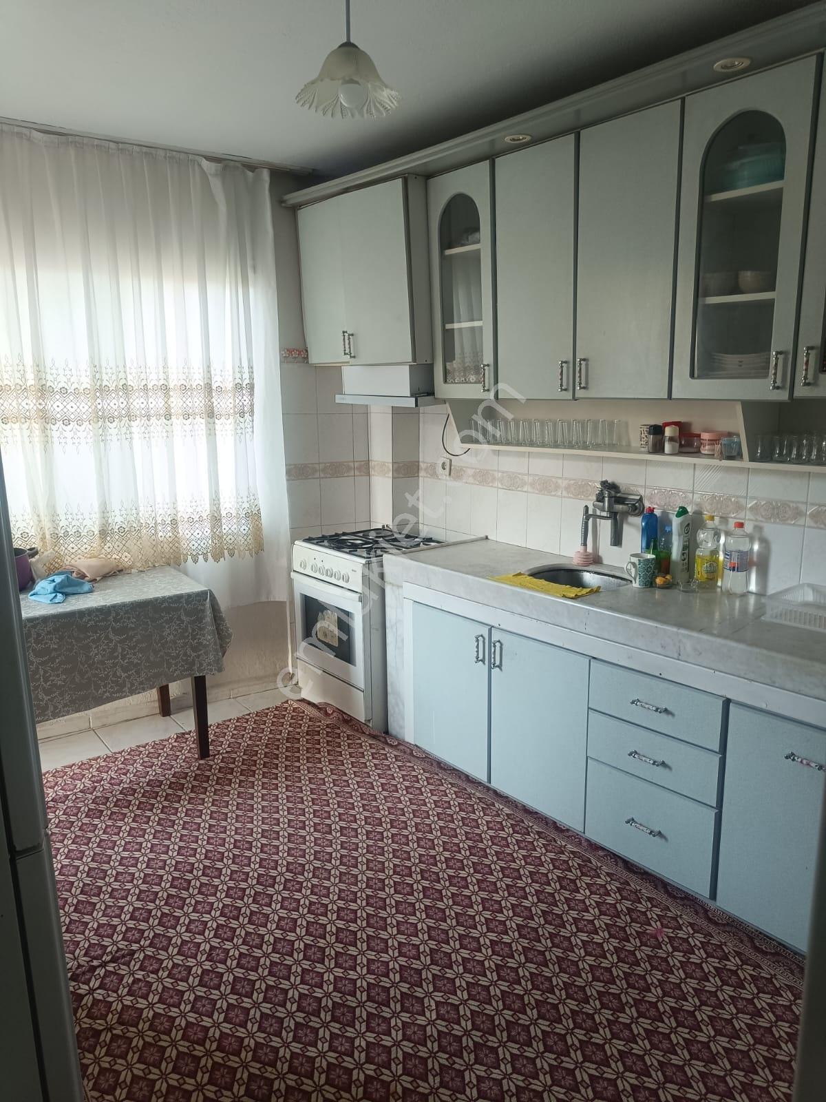 Eşrefpaşada Geniş Daire Bakımlı Dogalgaz Daire Kapısında - Görsel 6