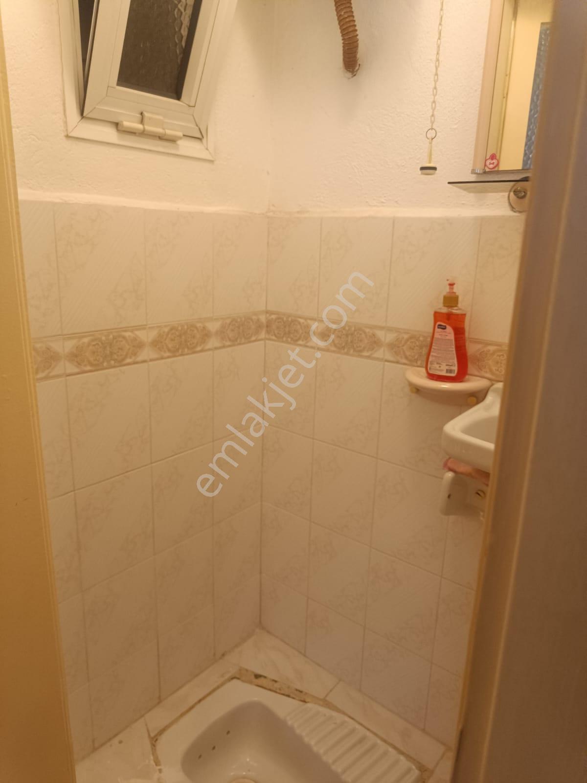 Eşrefpaşada Geniş Daire Bakımlı Dogalgaz Daire Kapısında - Görsel 28