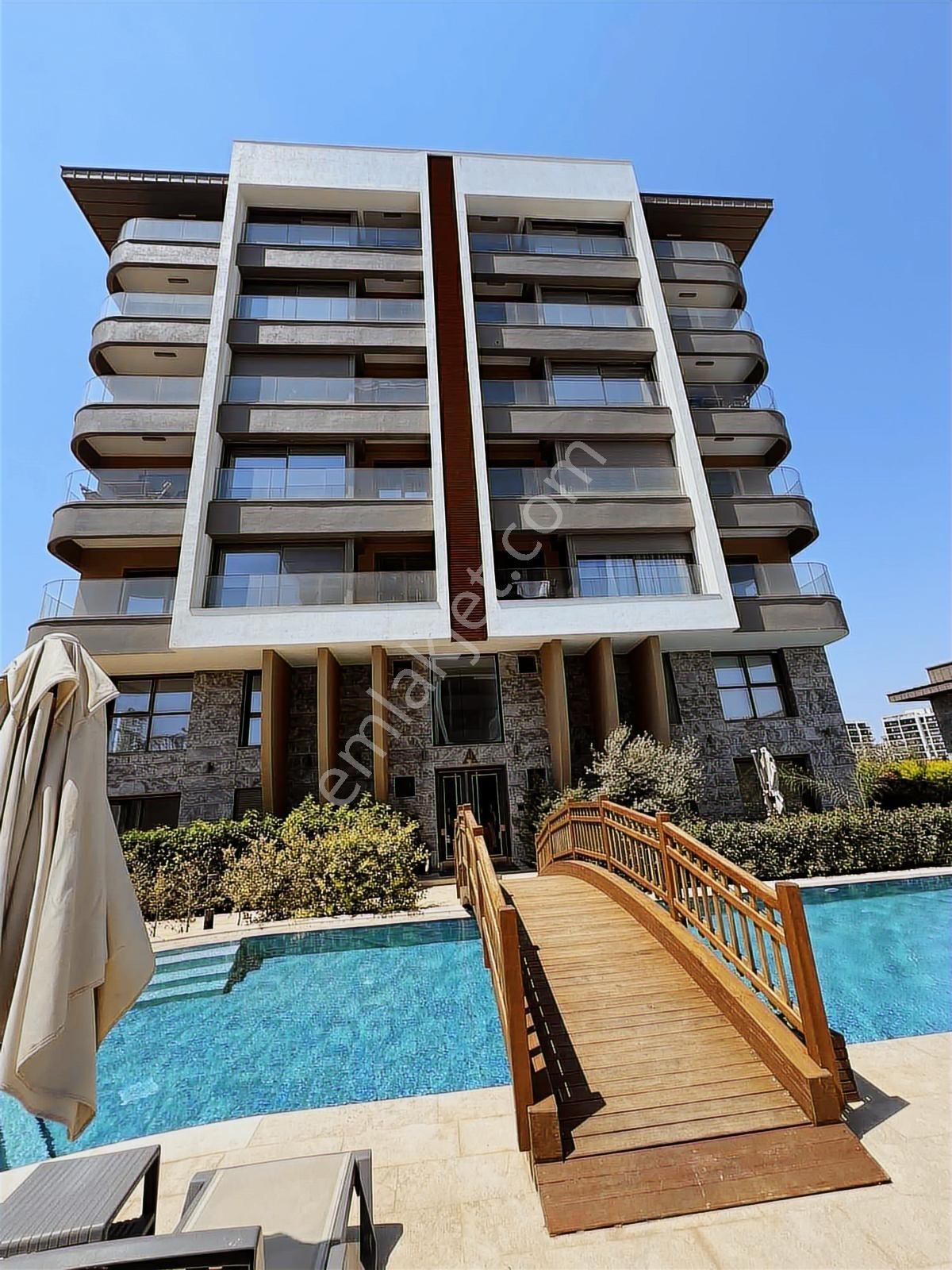 Özelikli Sitede Full Lüks 1+1 Satılık Daire - Görsel 35
