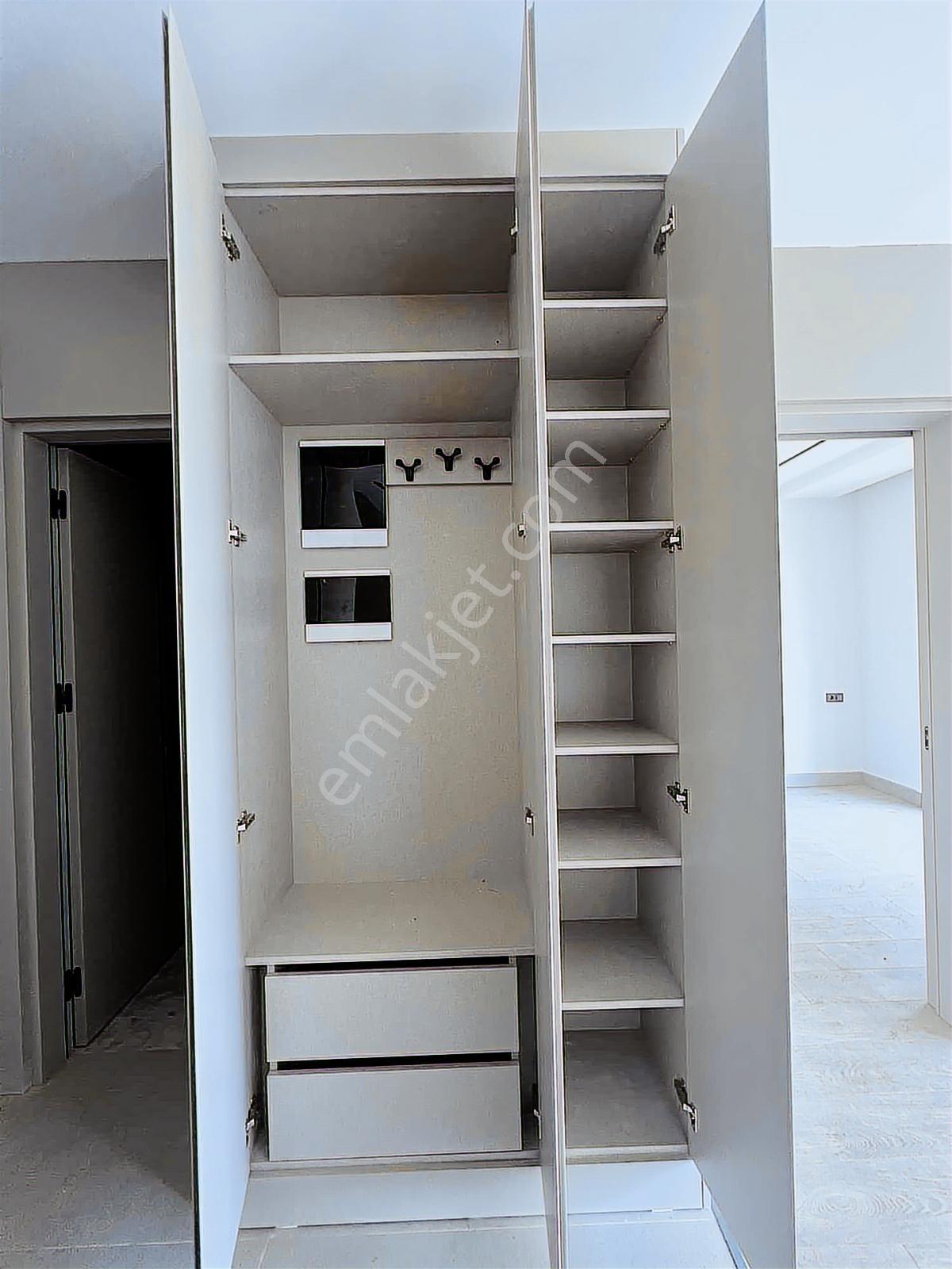 Özelikli Sitede Full Lüks 1+1 Satılık Daire - Görsel 6