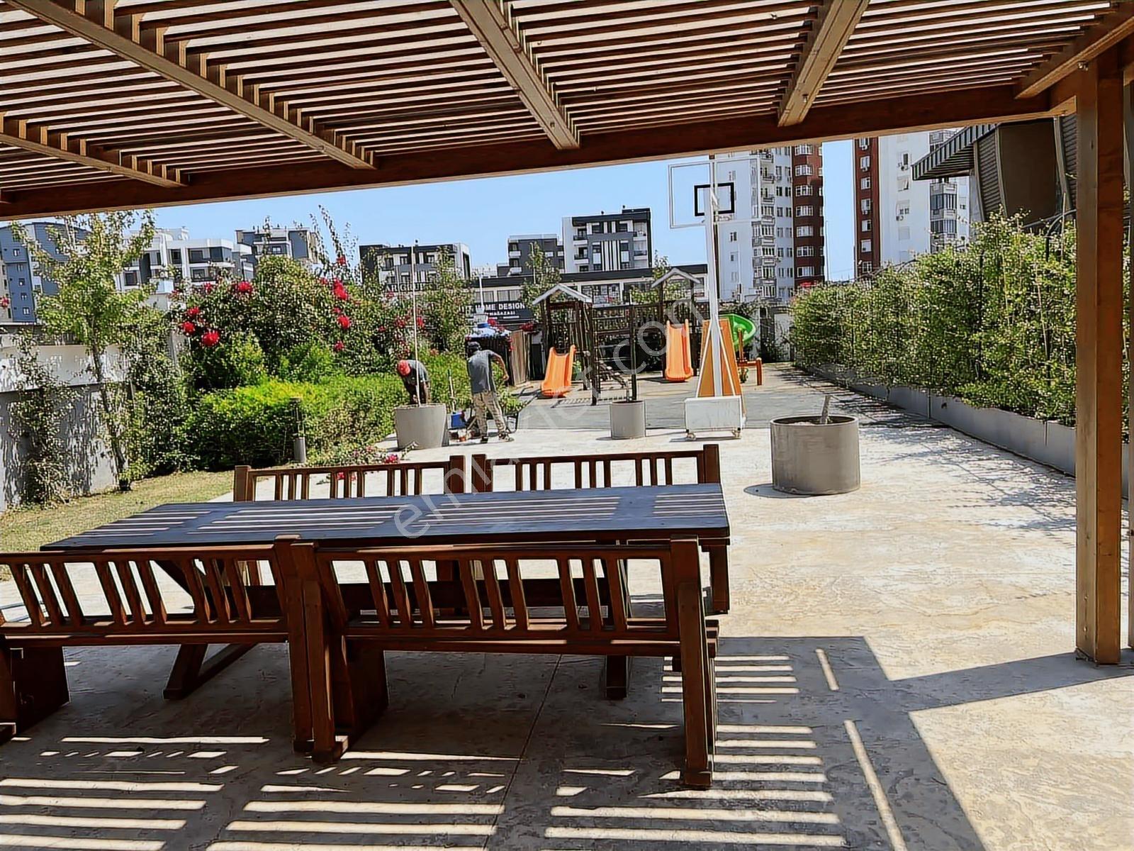 Özelikli Sitede Full Lüks 1+1 Satılık Daire - Görsel 19
