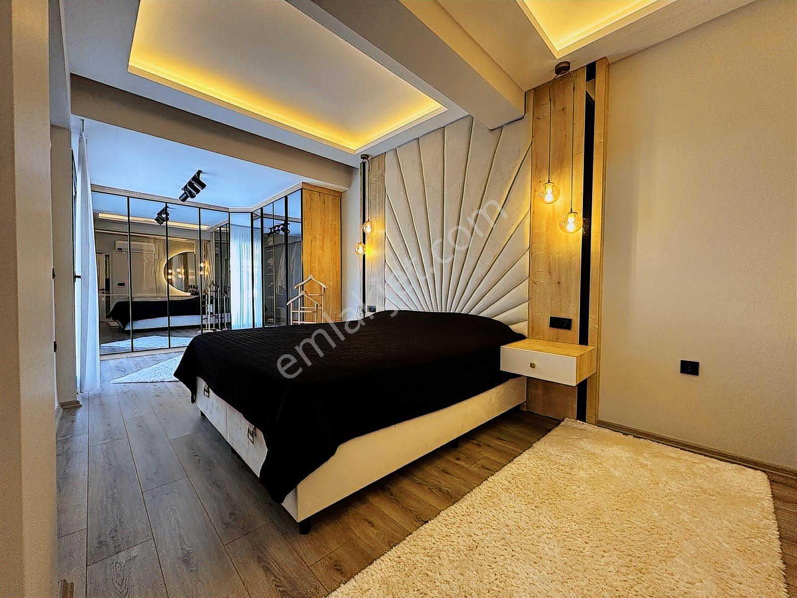 Menderes Cüneytbey Mahallesi Satılık Müstakil Havuzlu 4+1 Villa - Görsel 28