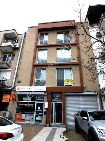Bornova Merkezde 1+0 Kiralık Daire