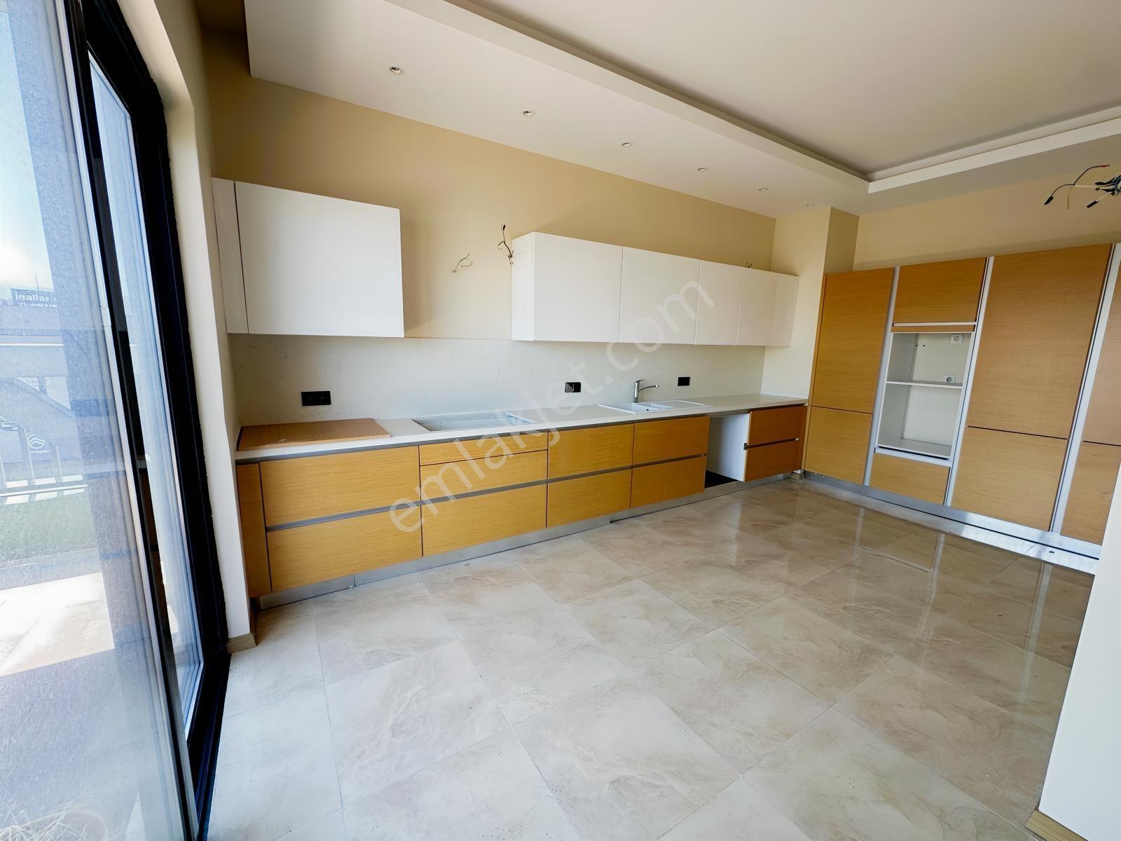 Nilüfer Balat Endülüspark'ta Ön Cephe Kiralık 4+1 Köşe Dubleks - Görsel 3