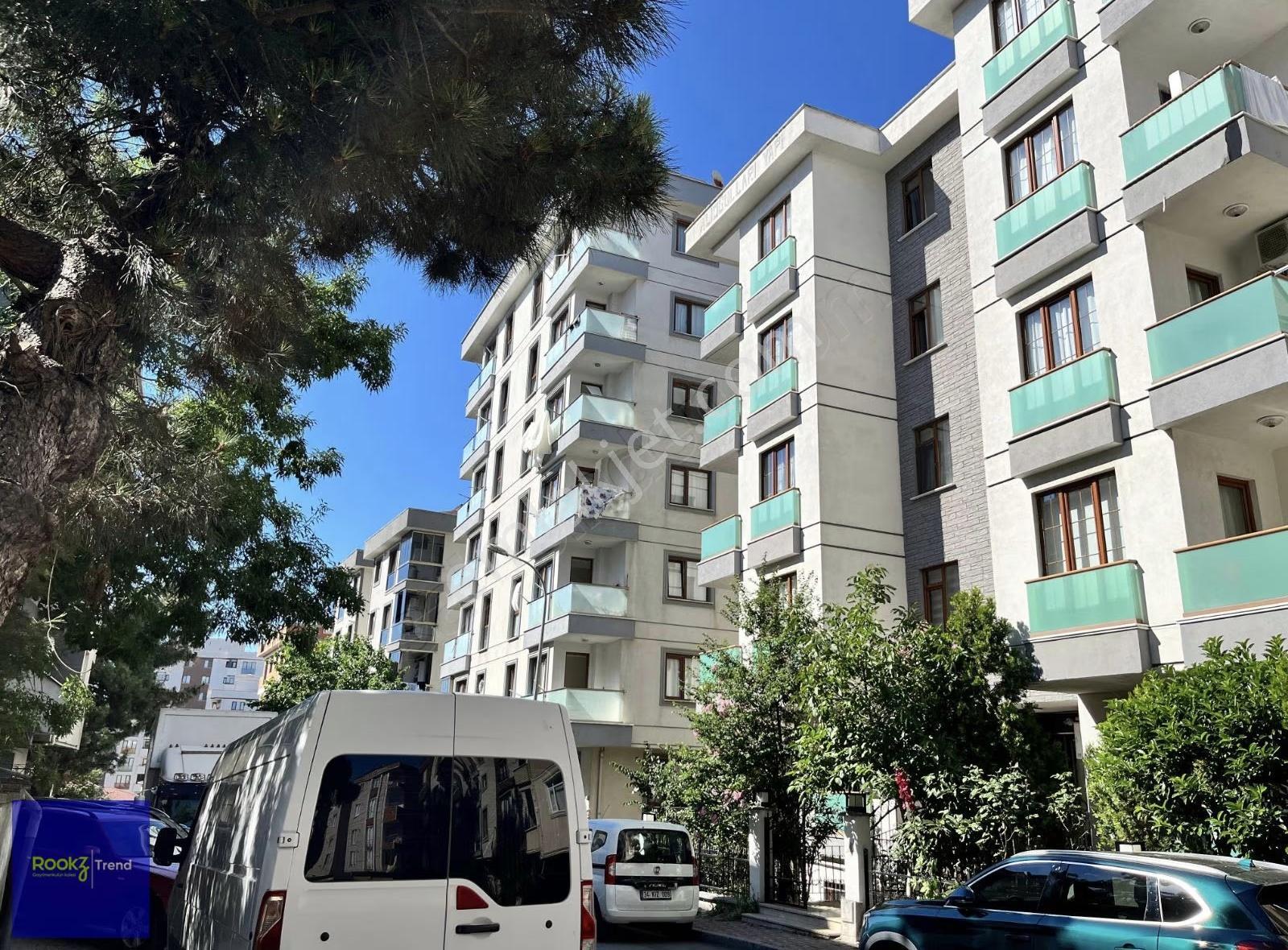 Çekmeköy Cumhuriyet Mh ,nezih Sokakta Aydınlık Geniş 2+1 Satılık - Görsel 13