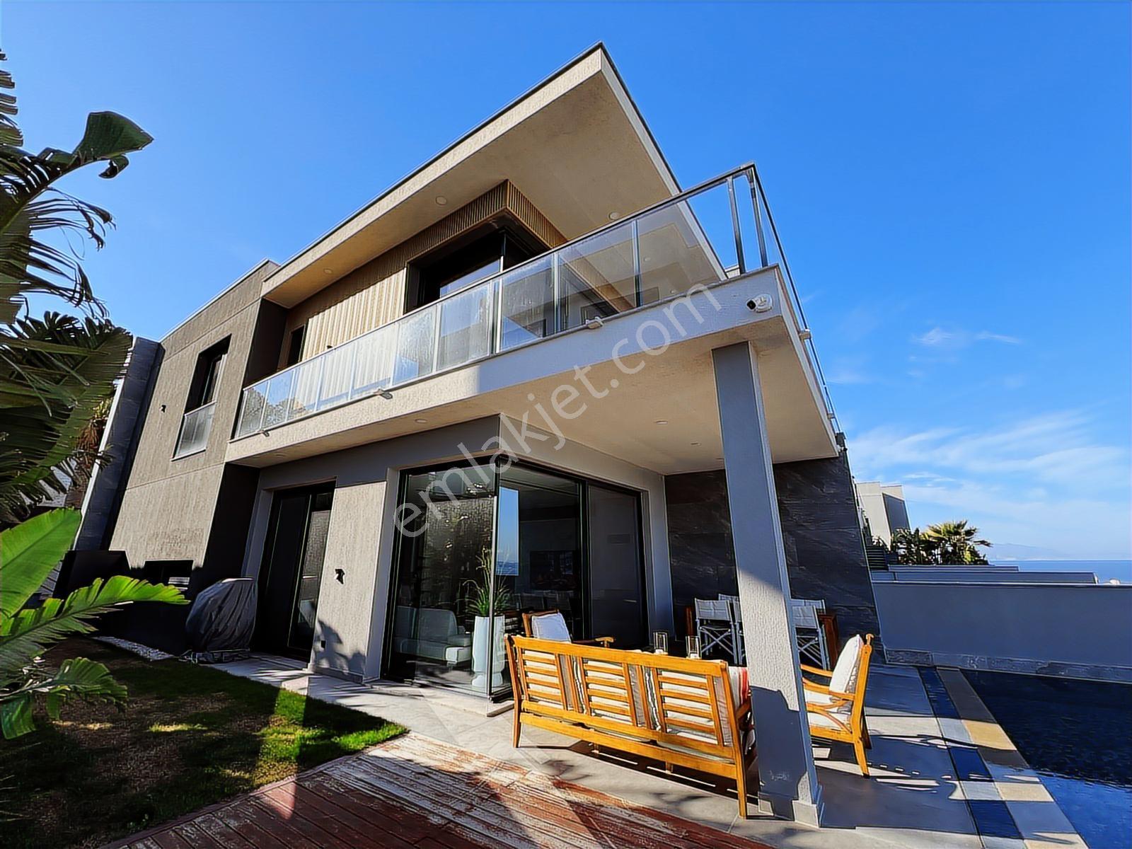 Çeşme Çiftlikköy De Full Deniz Ve Orman Manzaralı Lüks Villa - Görsel 21