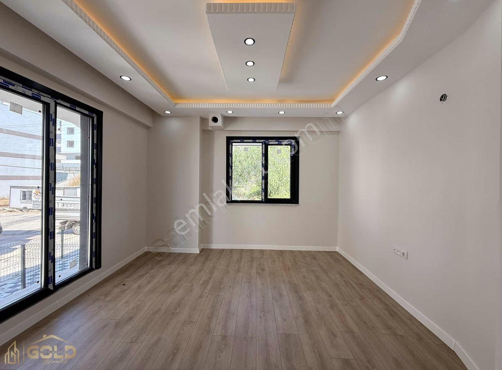 Emek Mahallesi Mutlukent Yakını Satılık 4+1 Daire