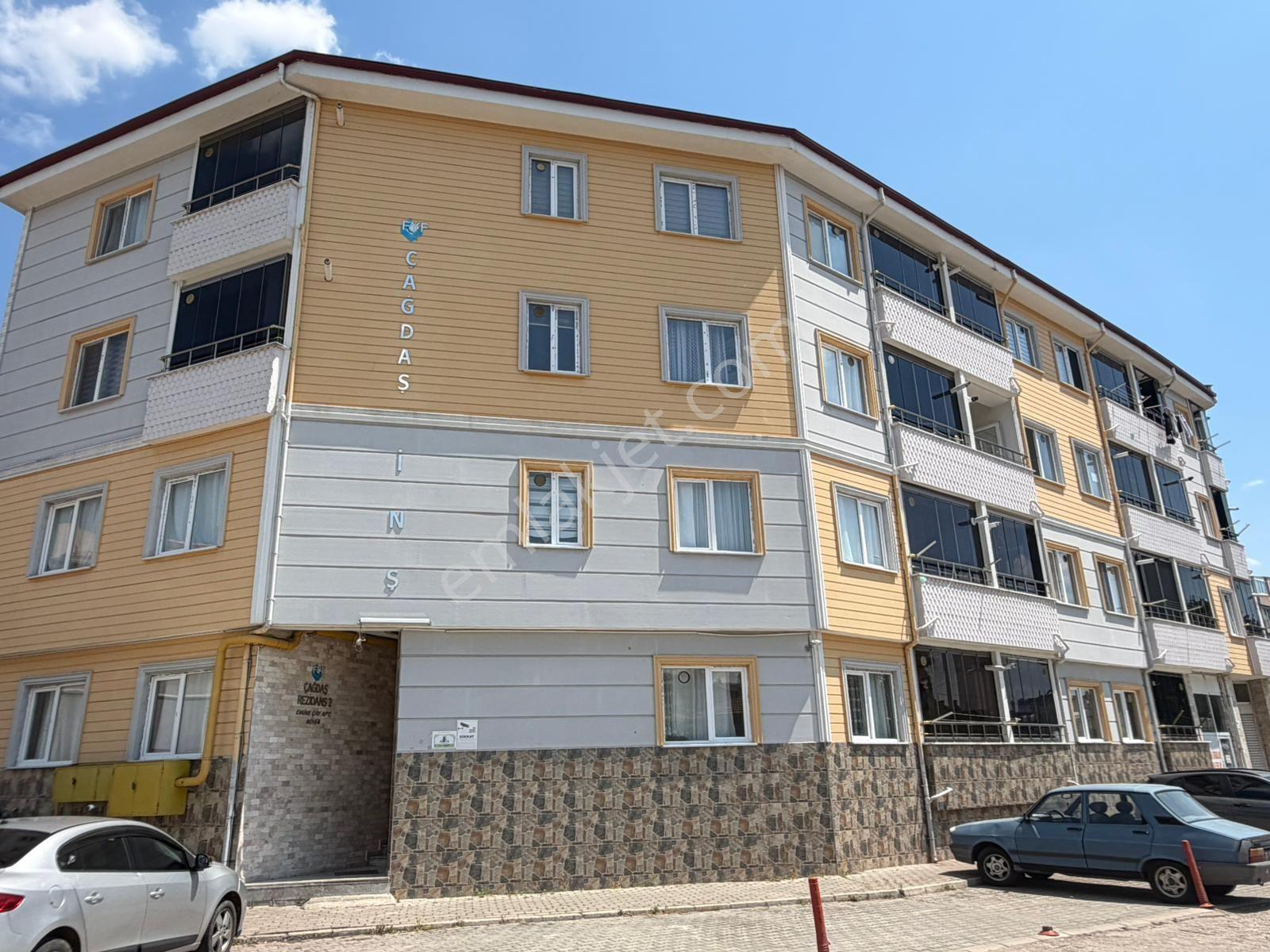 Çağdaş Rezidansta Kiralık 2+0 Eşyalı Balkonlu Arakat Daire - Görsel 2