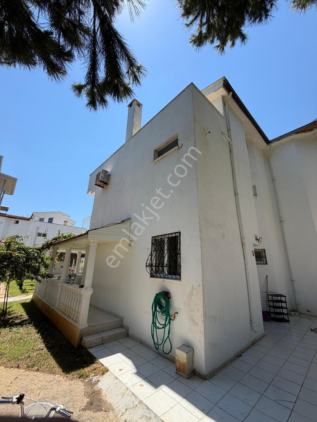 Altınova Sahile 150 Metre Mesafede Site İçerisinde Satılık Villa - Görsel 29