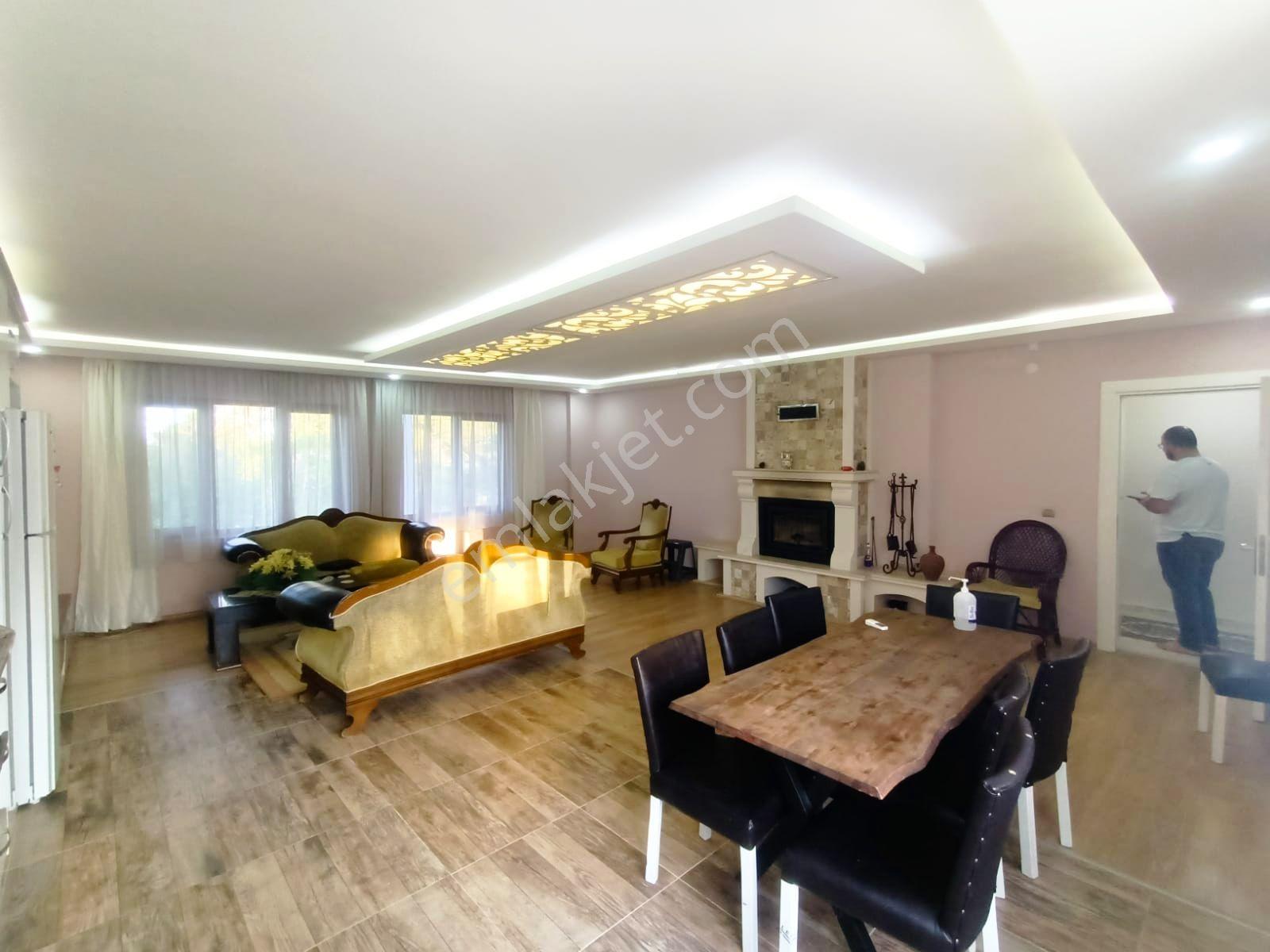 Konyaaltı Manzarası İle Kiralık Havuzlu Otoparkli Villa 5+1 - Görsel 7