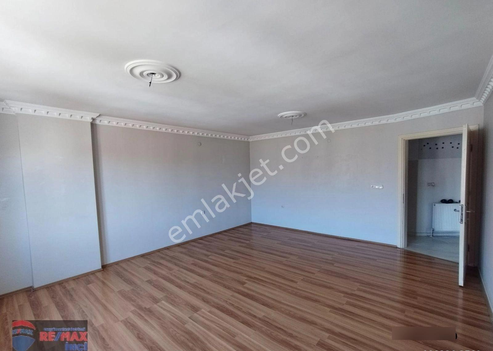 Re/max İnci'den Bahçelievler Beyoğlu Caddesi Kiralık 3+1 Teraslı Çatı Dubleks Daire - Görsel 17