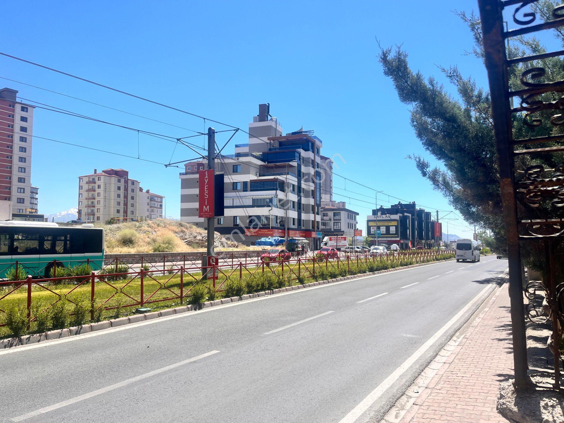 Beyazşehir Mah Tranvay Karşısı Satılık 3+1 Full Yapılı Daire - Görsel 21