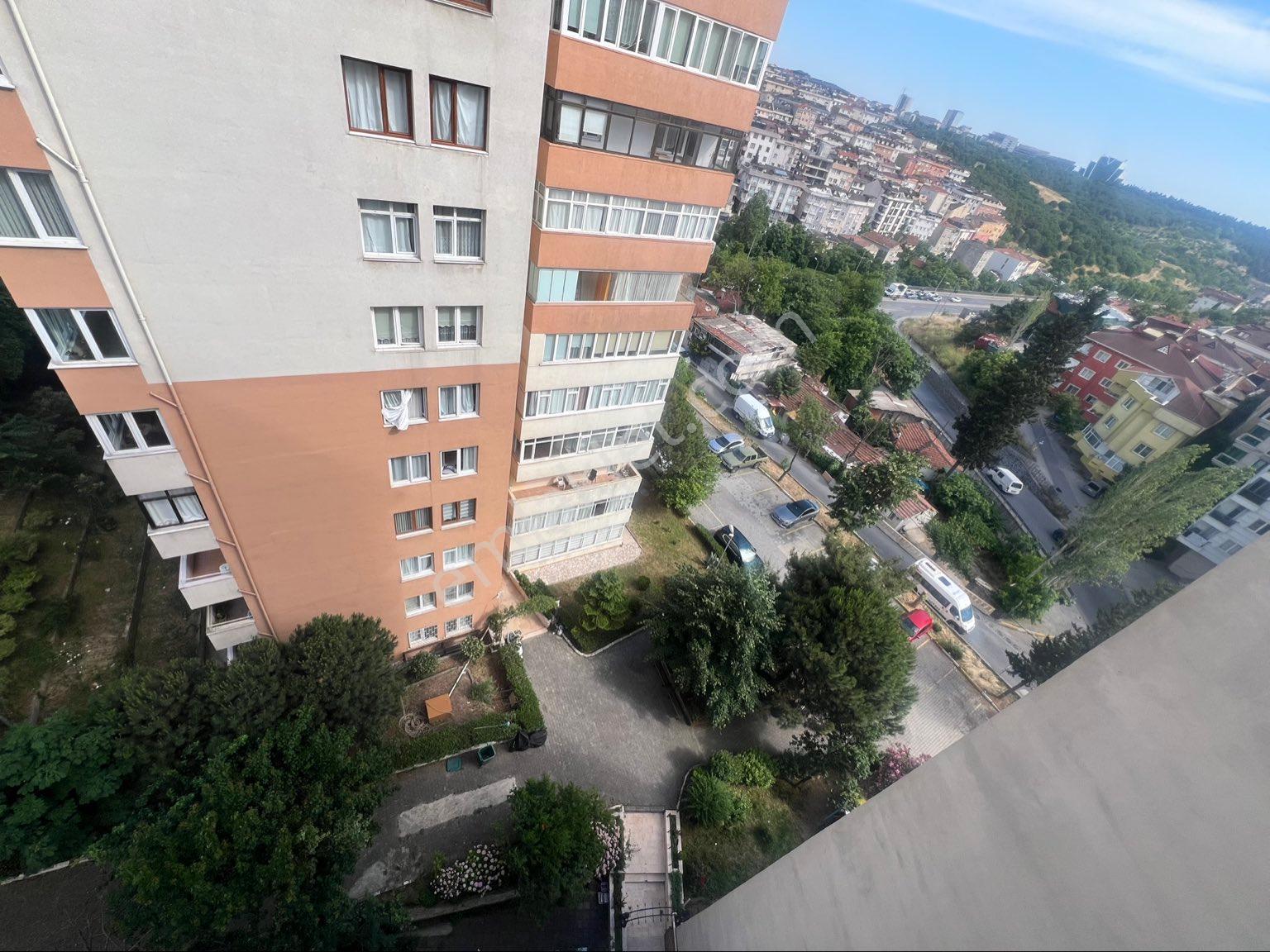 Ataşehir İçerenköy Paşabahçe Blokların Da Satılık 3+1 Daire