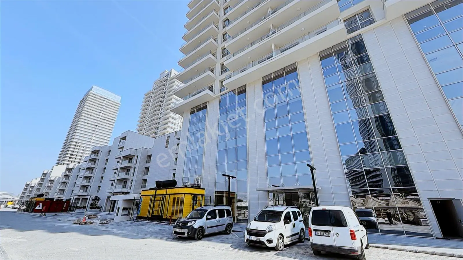 Megapol İzmir Projesinde Kiralık 1+1 Rezidans - Görsel 4