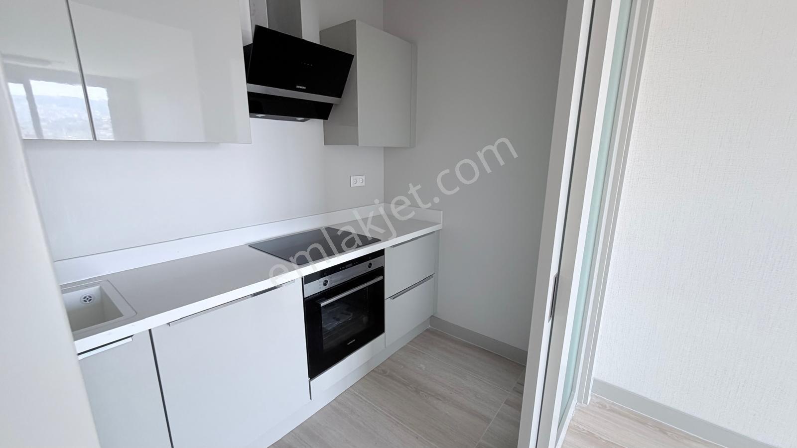 Megapol İzmir Projesinde Kiralık 1+1 Rezidans - Görsel 14