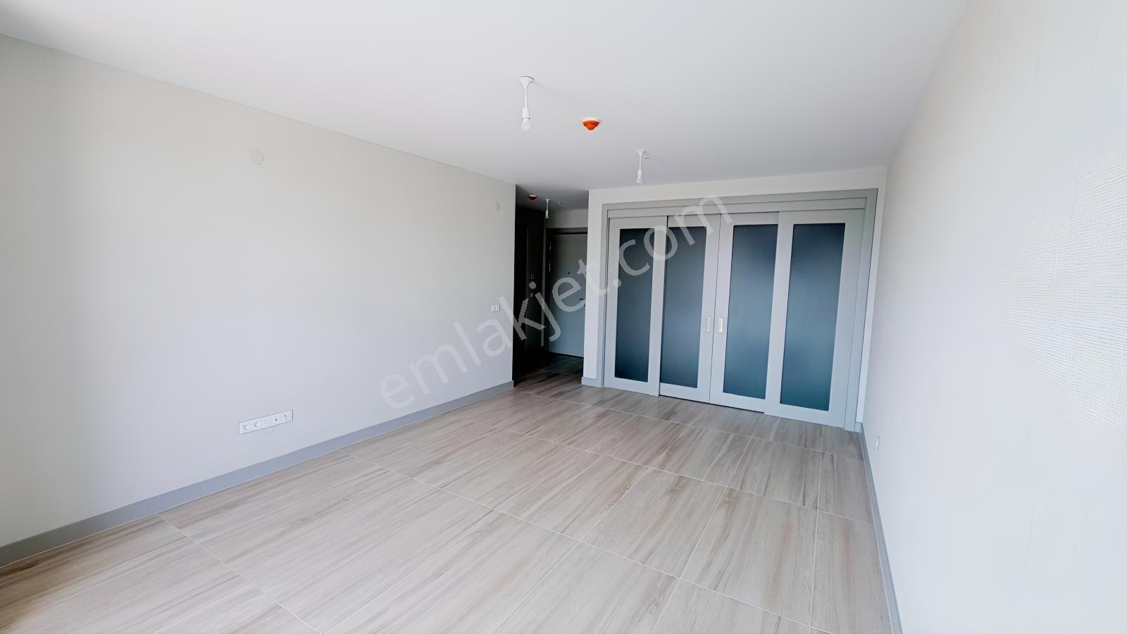 Megapol İzmir Projesinde Kiralık 1+1 Rezidans - Görsel 8