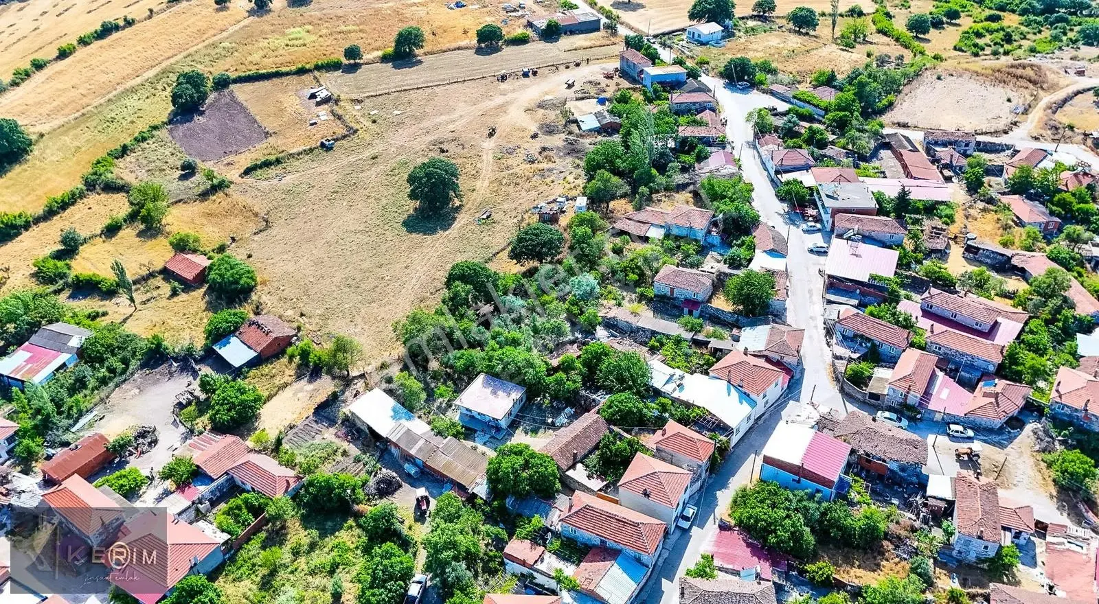 Ayvacık Sapanca'da Satılık 700m2 İmarlı Köy Evi Ve Arsa Fırsatı - Görsel 12