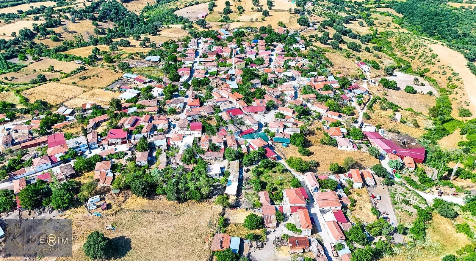 Ayvacık Sapanca'da Satılık 700m2 İmarlı Köy Evi Ve Arsa Fırsatı - Görsel 10