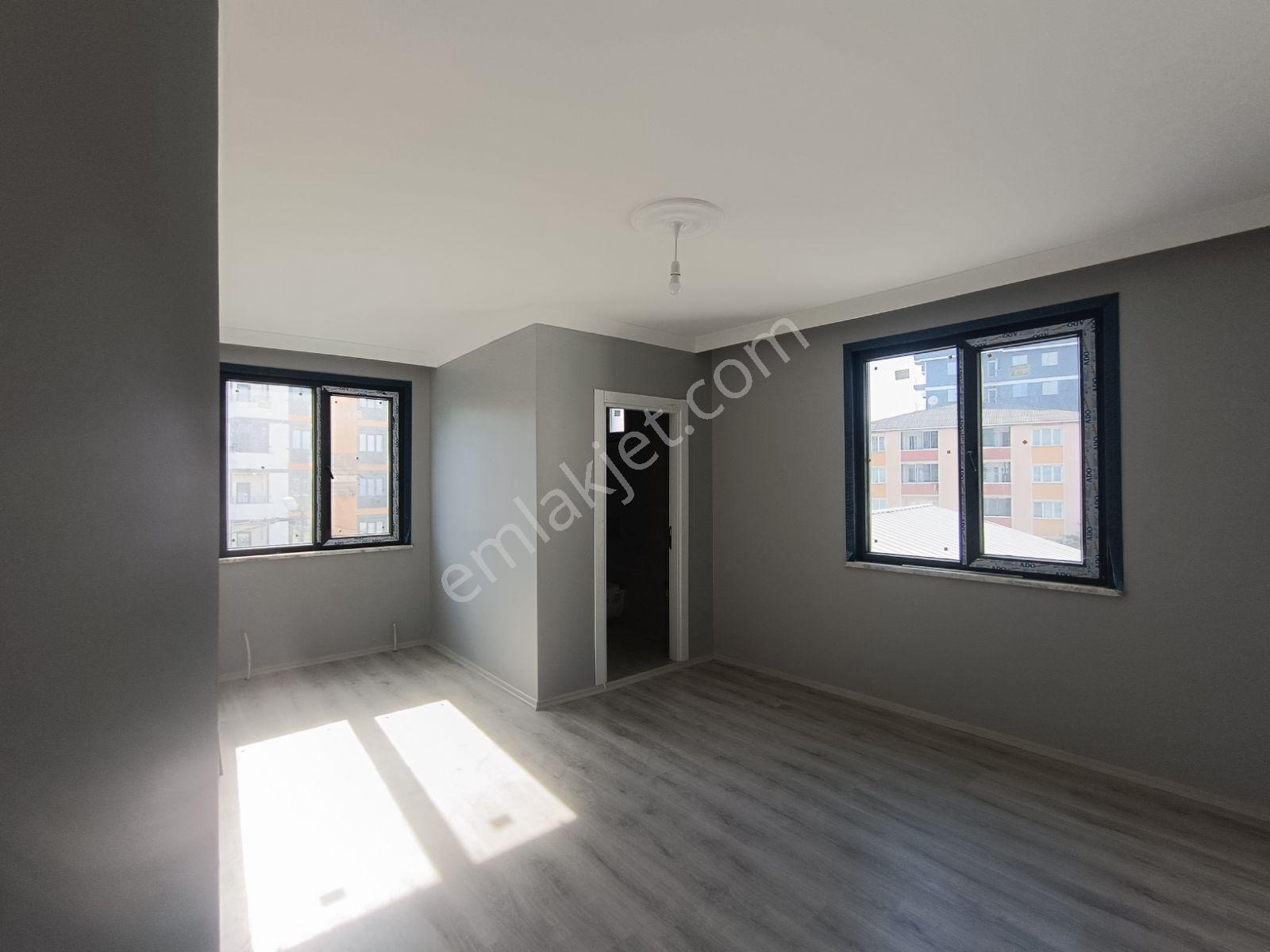 Antalya Caddesi Cephe Kiralık Daire ( Lüx) - Görsel 8