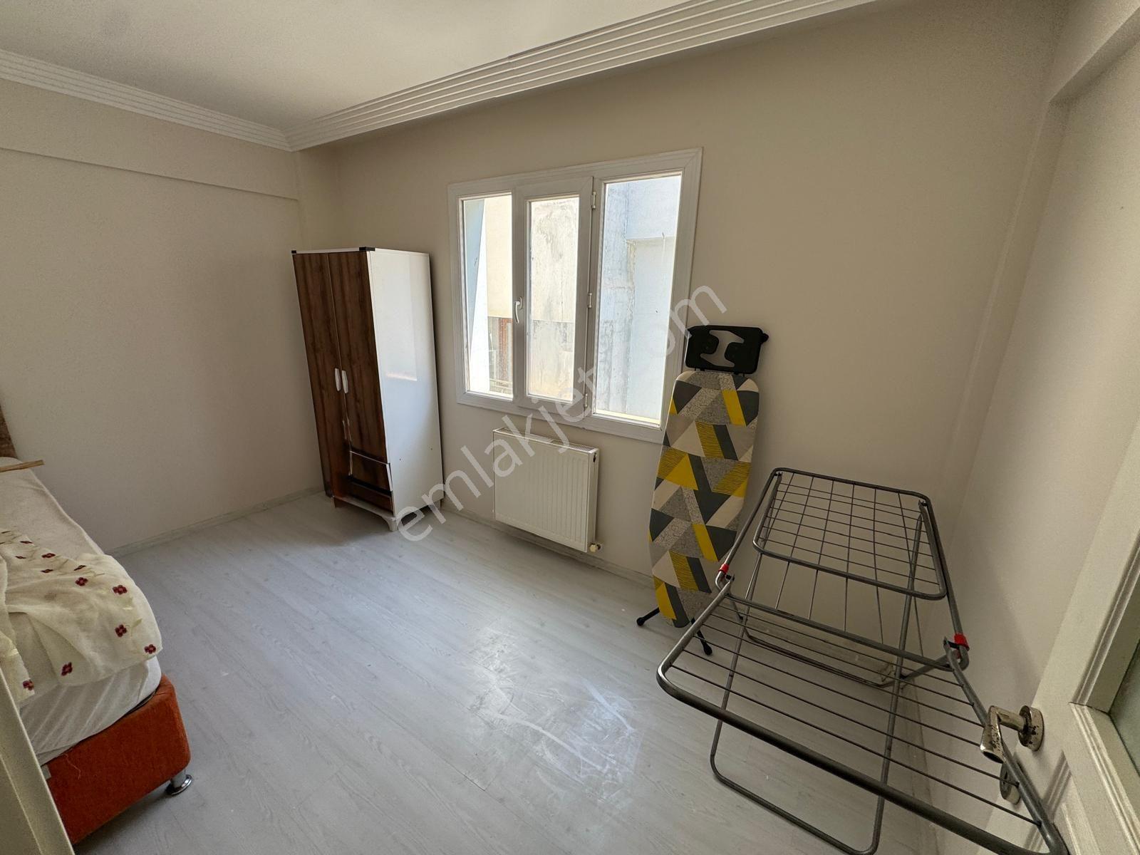 Zeki Emlak'tan Muradiye Mahallesinde 2+1 Eşyalı Kiralık Daire - Görsel 9