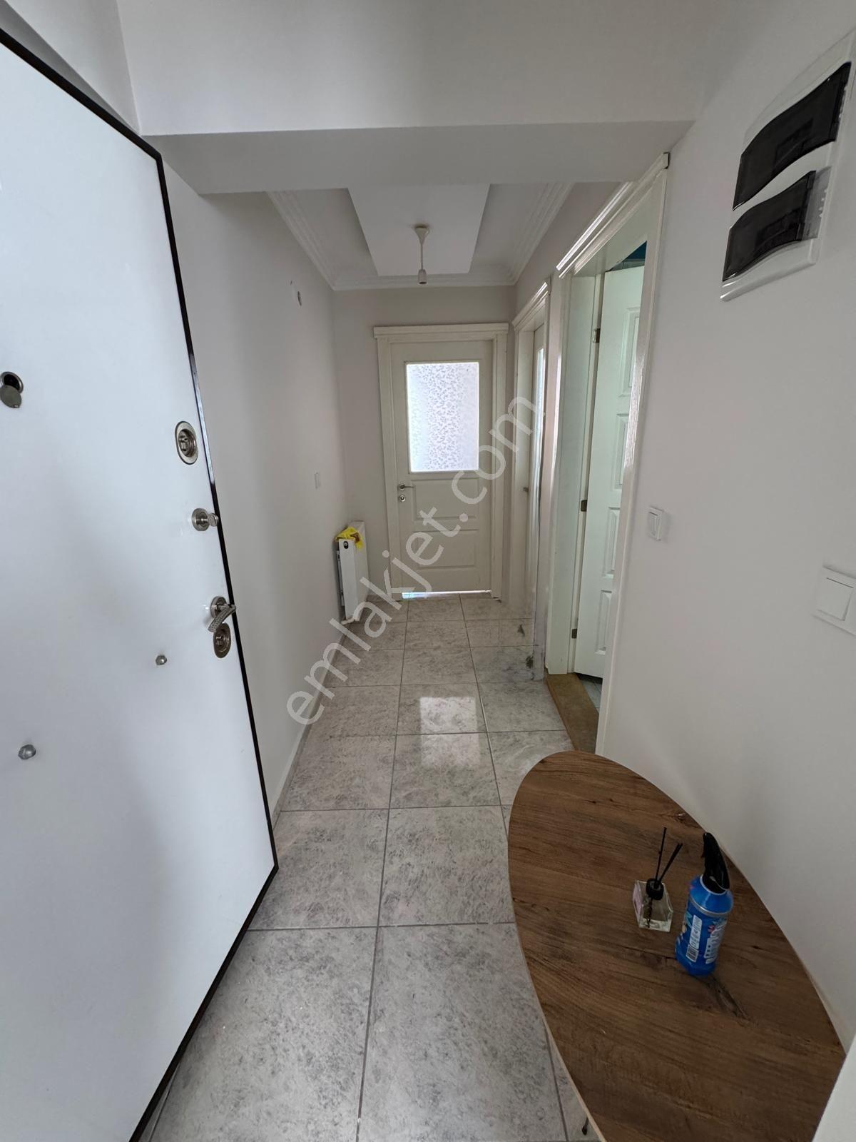 Zeki Emlak'tan Muradiye Mahallesinde 2+1 Eşyalı Kiralık Daire - Görsel 8