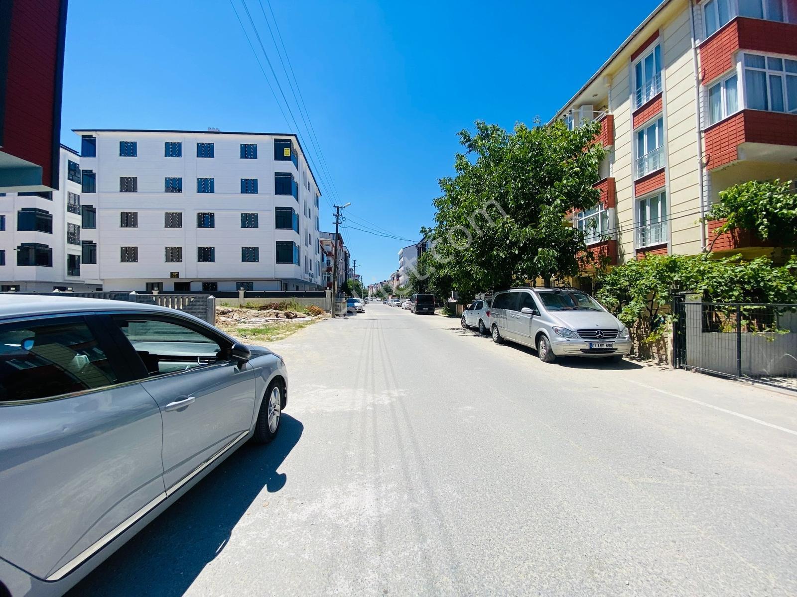 Güven'den Kapaklı'da Merkezde Kira Getirisi Yüksek 2 Adet Dükkan