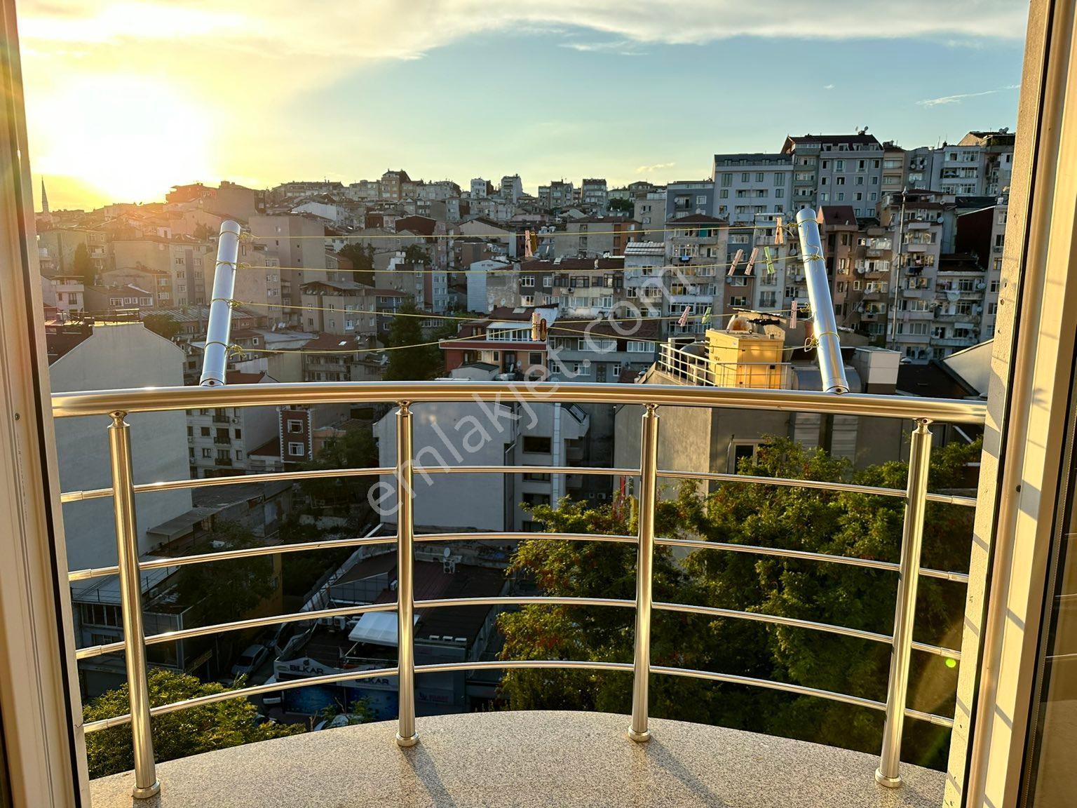 Şişli Taksim Harbiye Yakın Yeni Bina Eşyalı 2+1 Kiralık Daire - Görsel 2