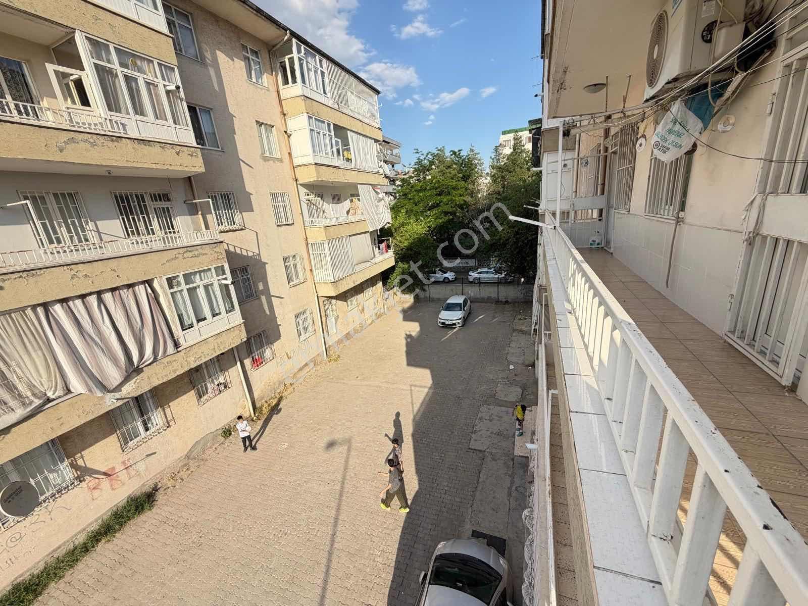 Kayapınar Huzurevlerinde Site İçerisinde 3+1 Bakımlı Daire - Görsel 7
