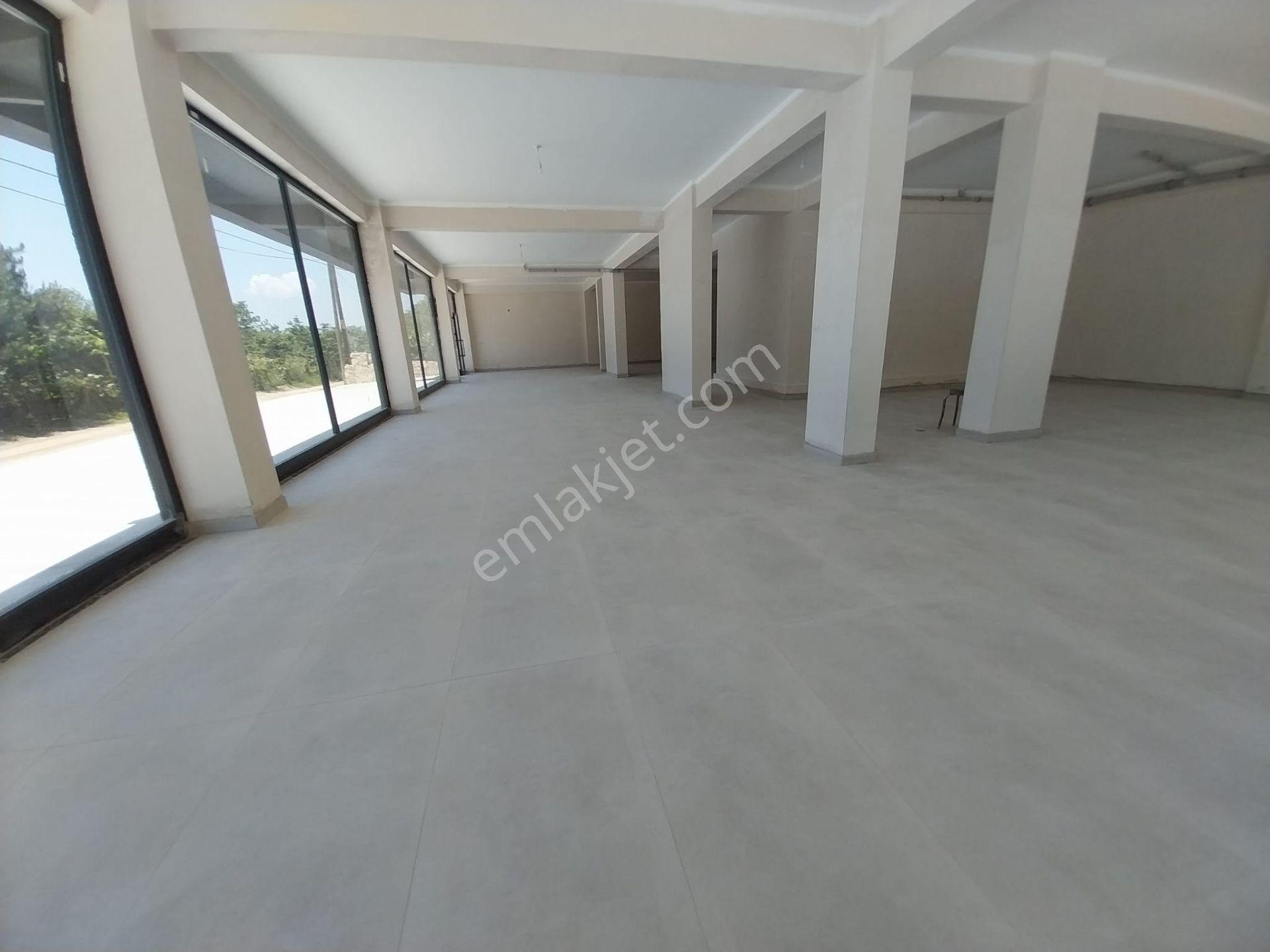 Sıfır Bina, Cadde Üzeri, 285 M², Park Sorunu Yok, Kiralık Dükkan - Görsel 8