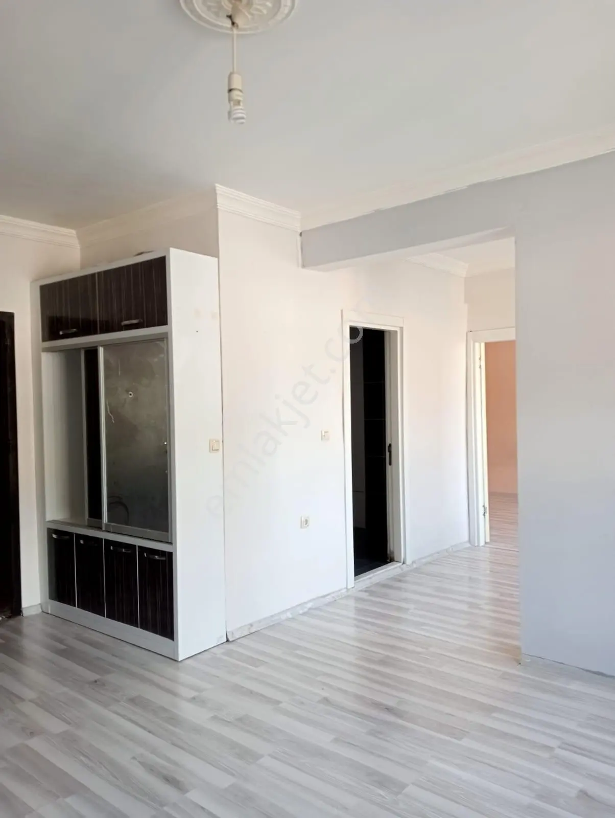 Tokat Tapu - Kadastro - Adliye Yakınlarında 1+1.5 Satılık Daire - Görsel 2