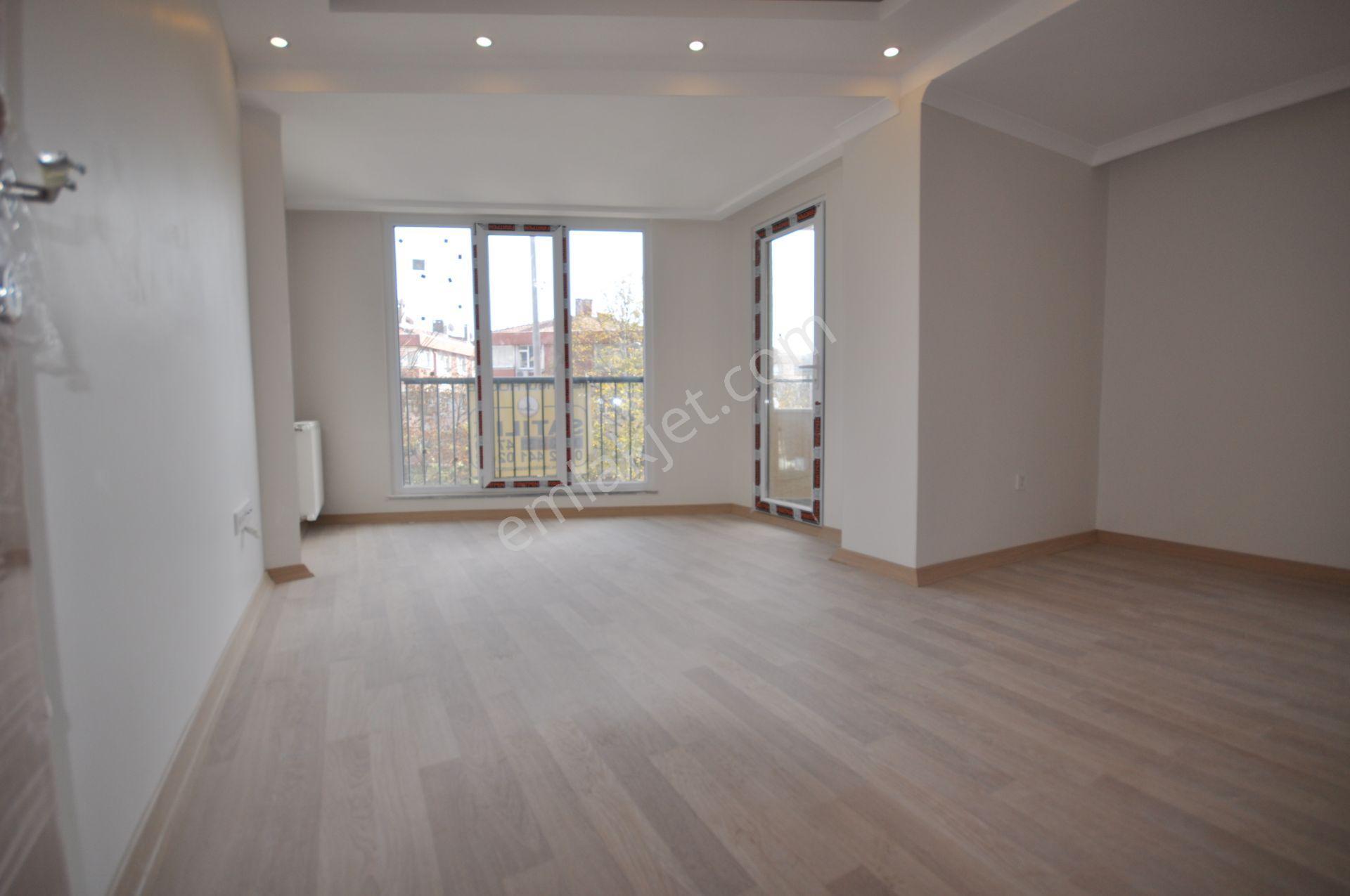 Bahçelievler Ferit Selim Paşa Cad. 2 Yıllık Binada 2+1 Kiralık - Görsel 2