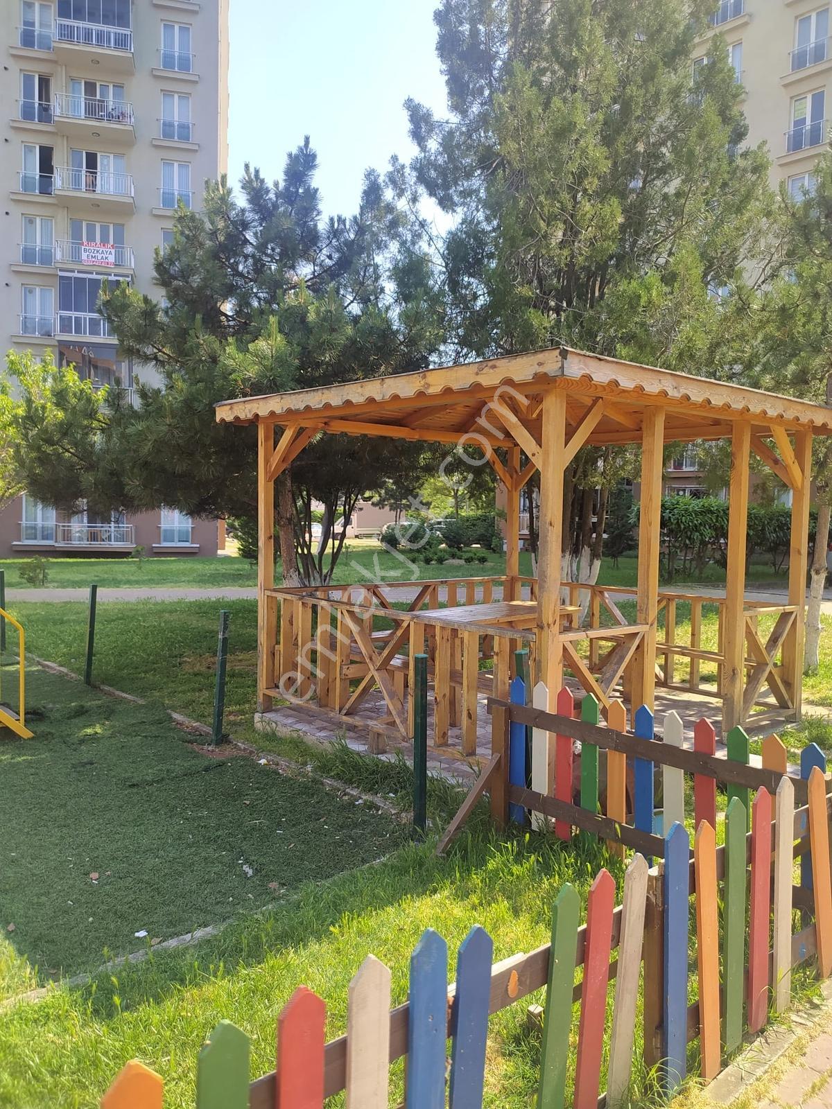 Çerkezköy Narin Park Erguvan Sitesi Kiralık 1+1 Daire - Görsel 16