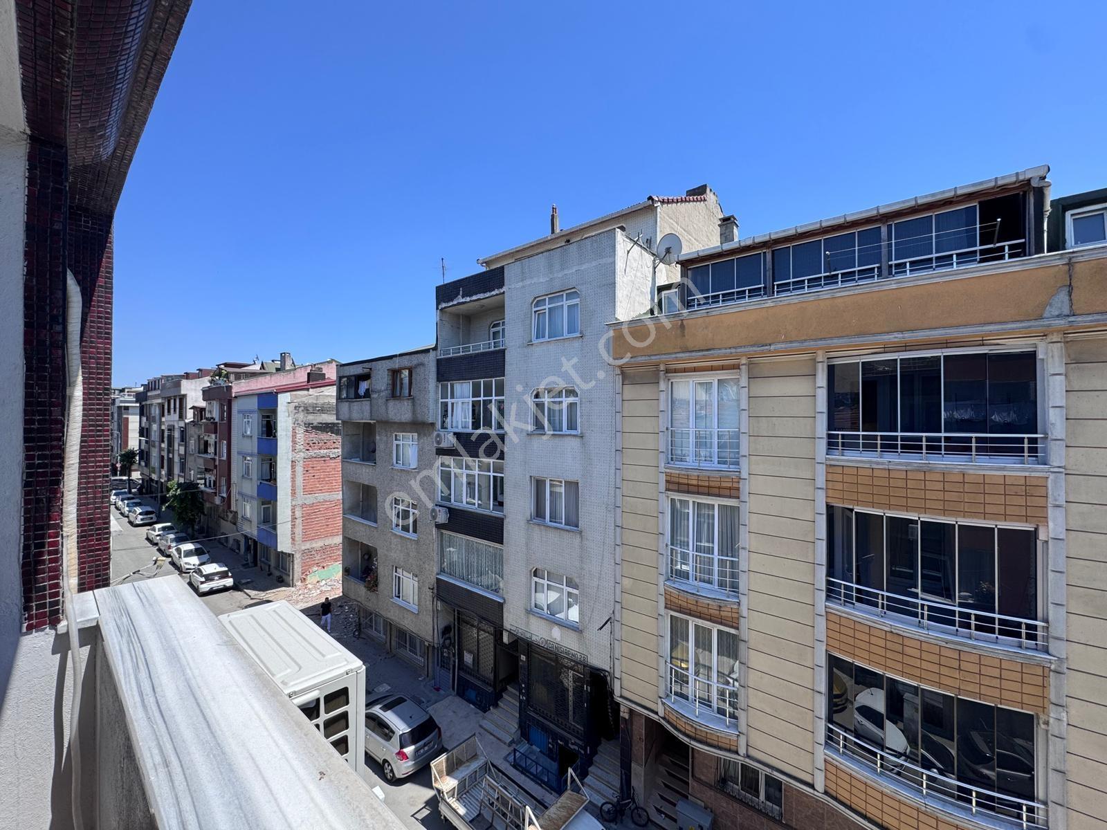 Cevatpaşa'da 5+2 Muazzam Genişlikte Fırsat Dubleks Daire - Görsel 11