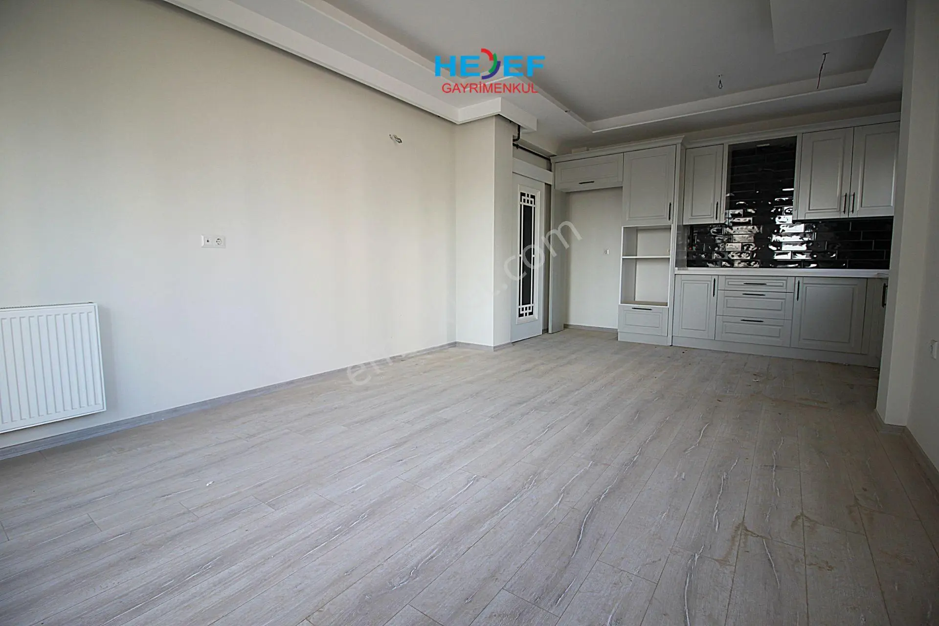 Hedef'ten Akeniz Mah'de Site İçerisinde Havuzlu 4+1 Daire - Görsel 3