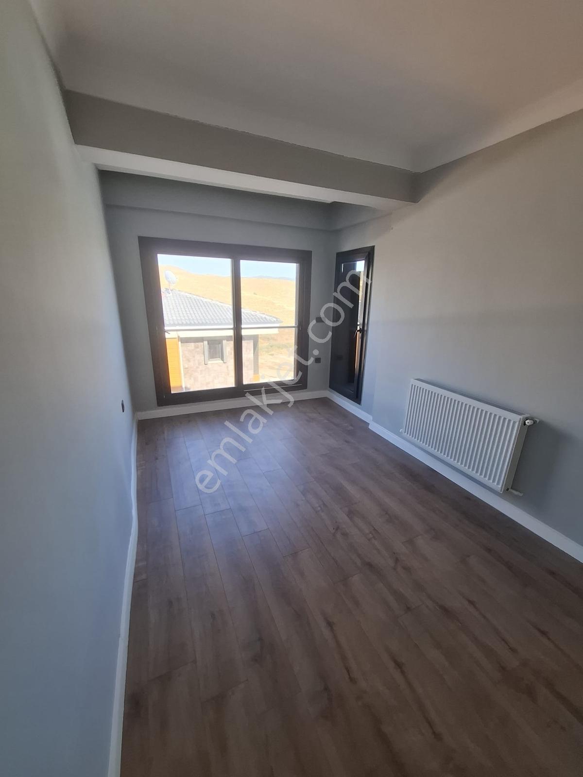 Lilya Villalarında Havuzlu, Bahçeli 4+1 Müstakil Villa - Görsel 44