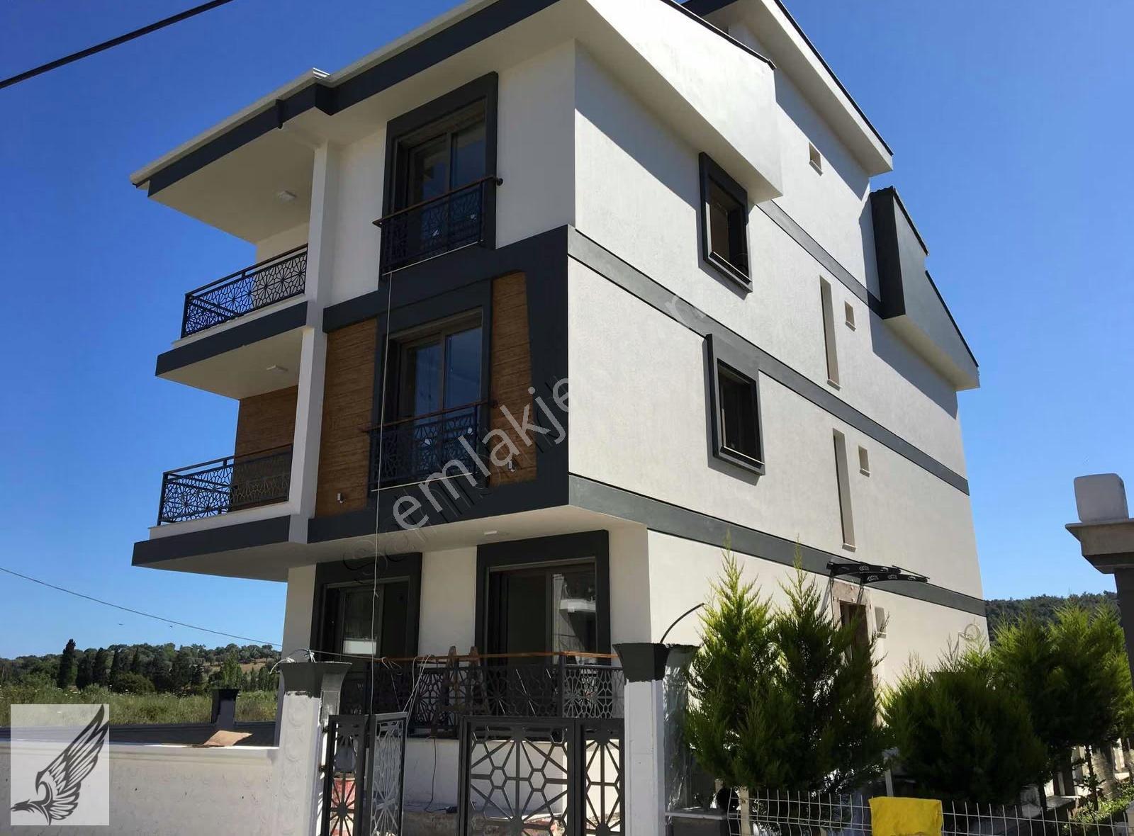 Sığacık Merkezde Marinaya Çok Yakın 1+1 Kiralık Daire