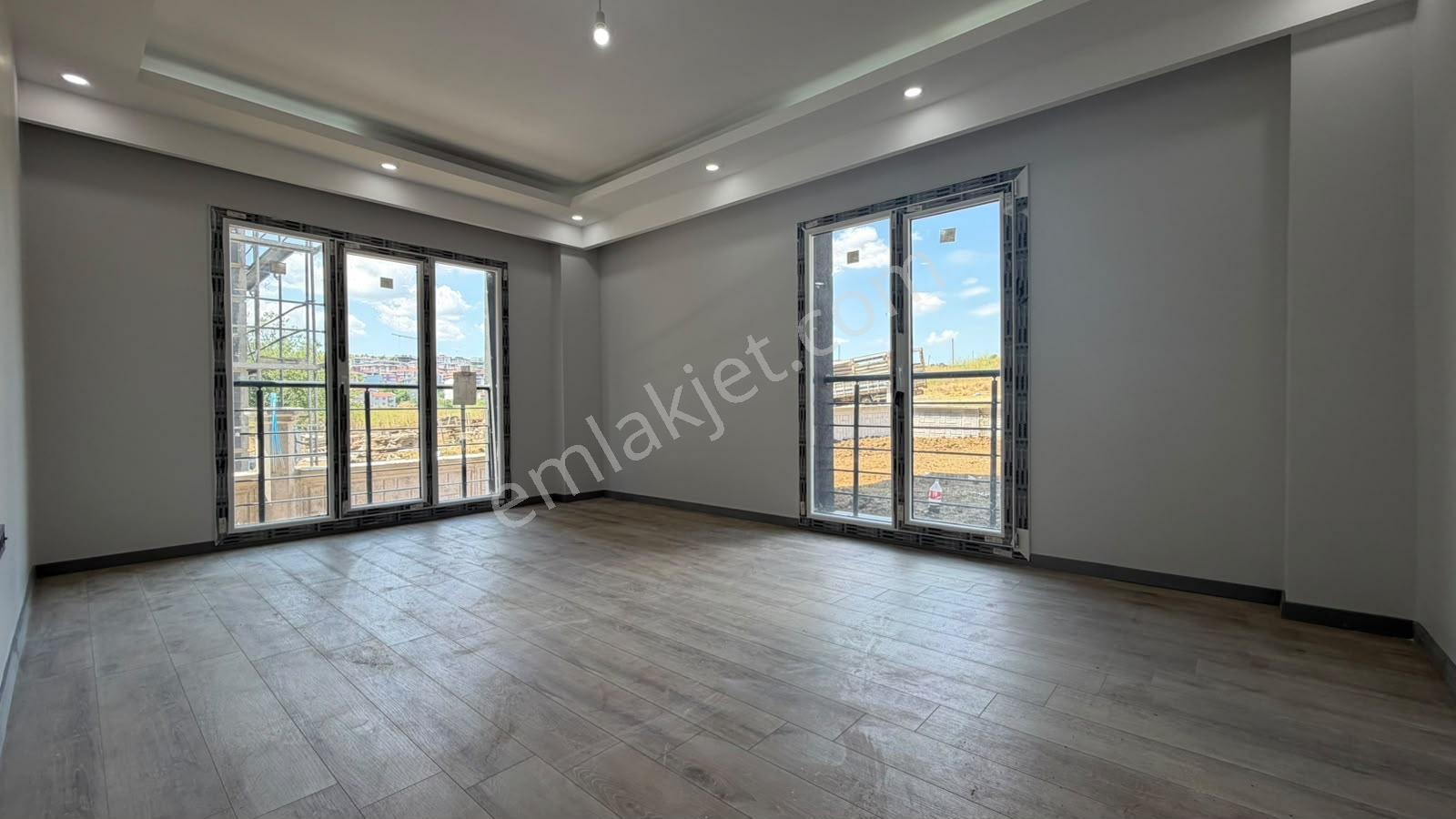 Tekirdağ Atatürk Mh Havuzlu Site İçersinde Satılık Lüx 2+1 Daire - Görsel 4