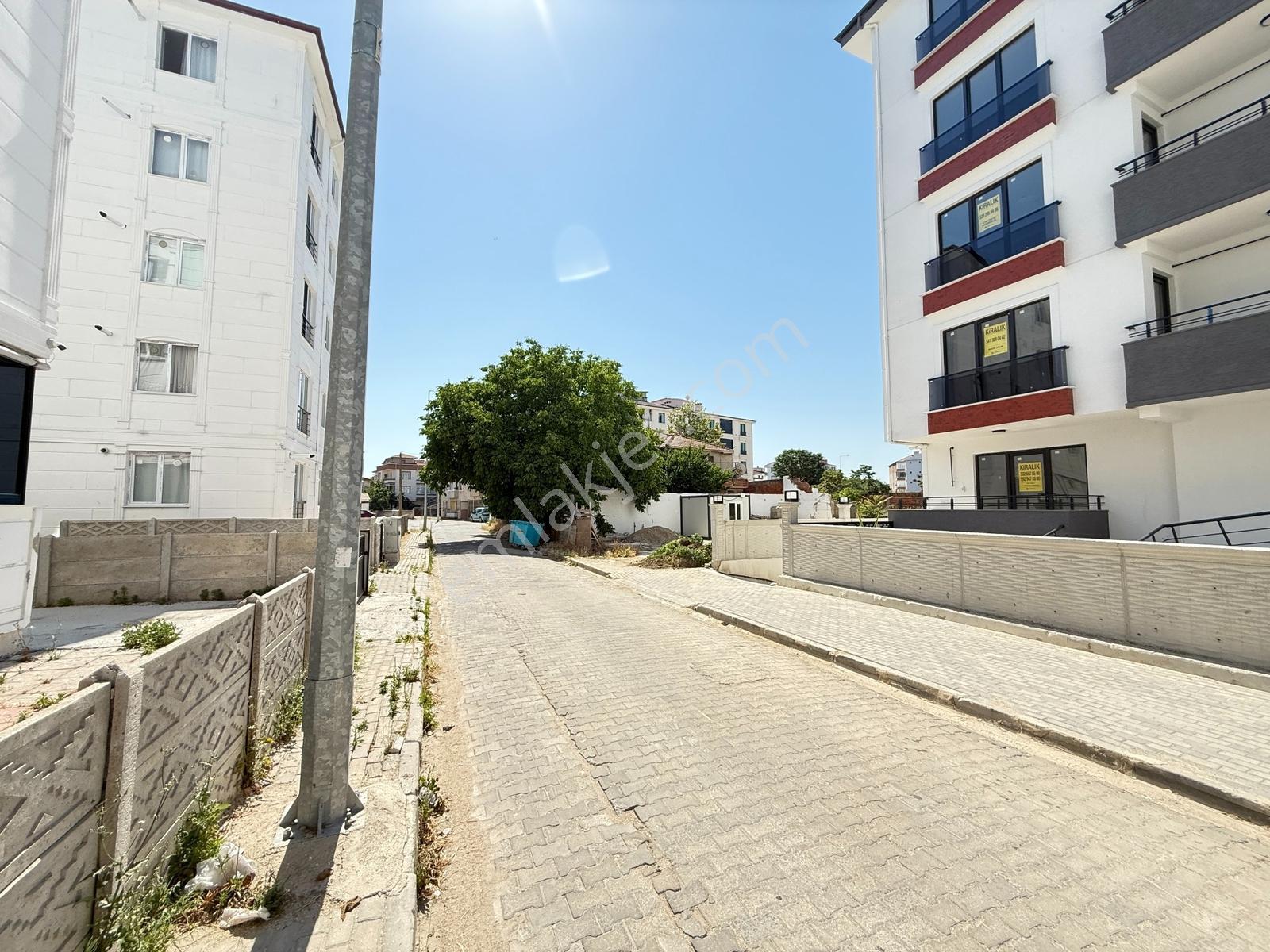 Turgutbey Cd Üzeri Butik Sitede Kapalı Otoparklı 2+1 Daire - Görsel 14