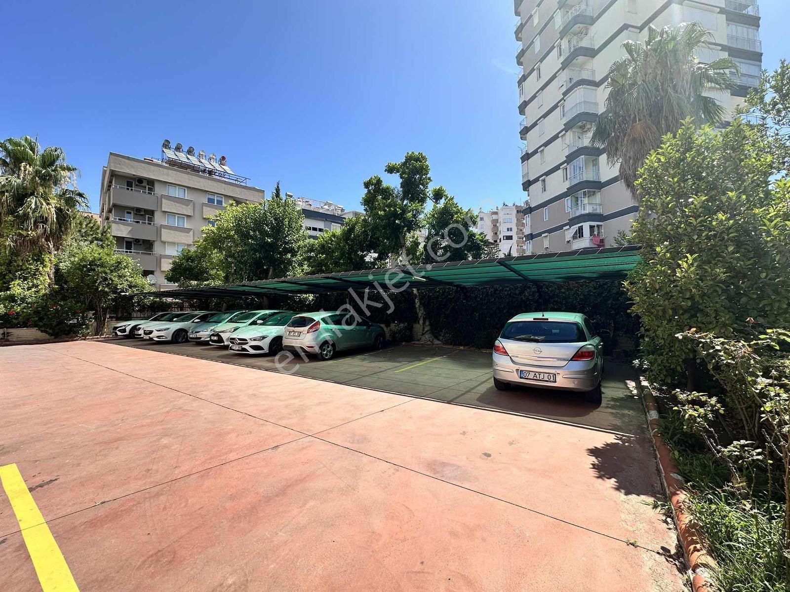 Çağlayan'da, Havuzlu Ve Nezih Bir Sitede, Kiralık Ferah Daire. - Görsel 17