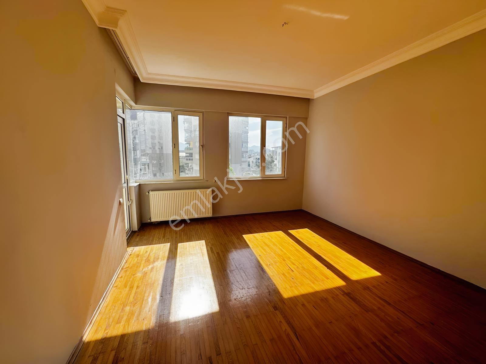 Çağlayan'da, Havuzlu Ve Nezih Bir Sitede, Kiralık Ferah Daire. - Görsel 24
