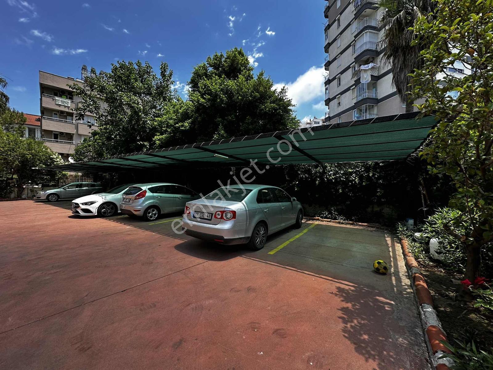 Çağlayan'da, Havuzlu Ve Nezih Bir Sitede, Kiralık Ferah Daire. - Görsel 23